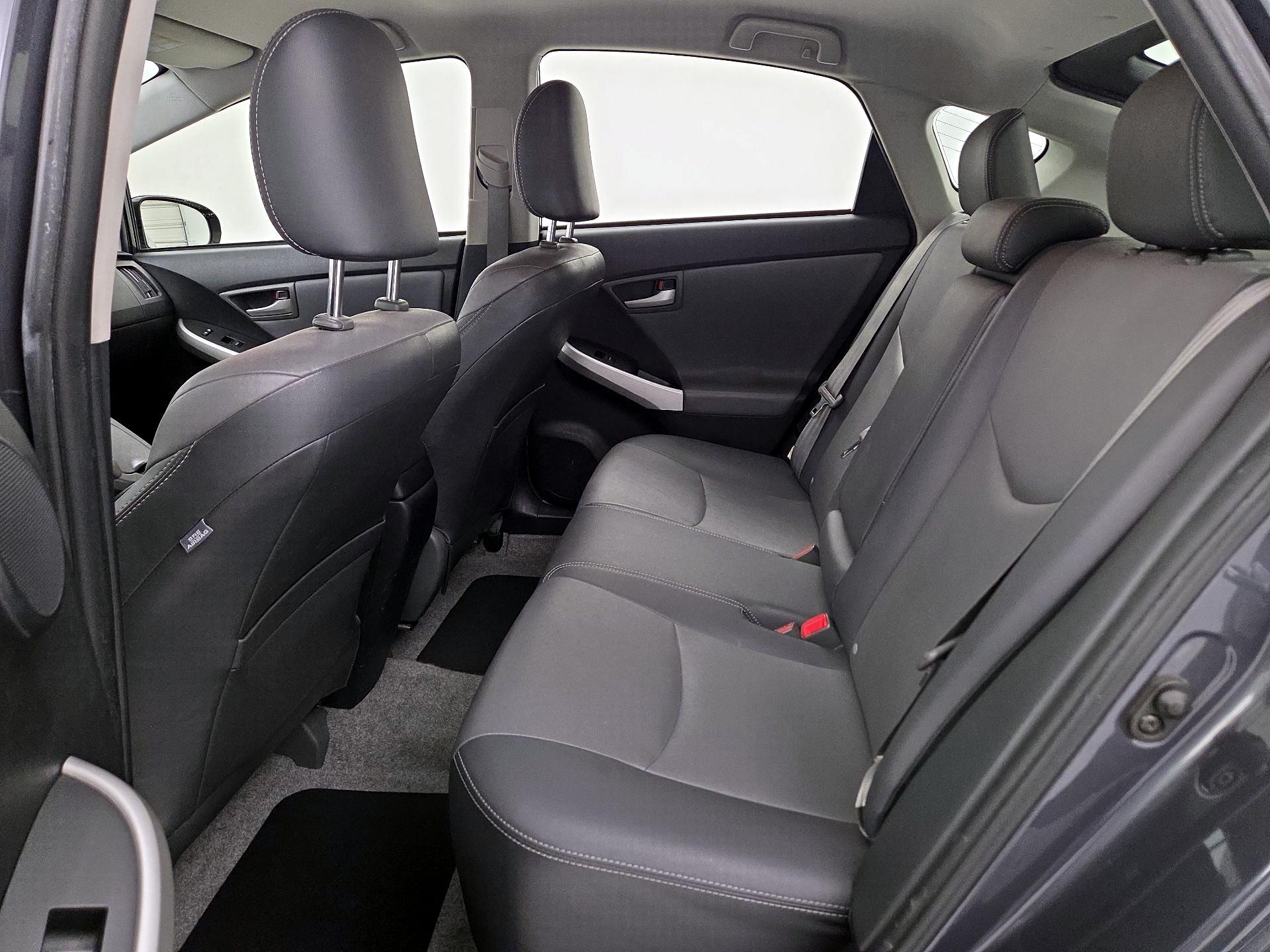 Thumbnail: 2014 Toyota Prius - 18