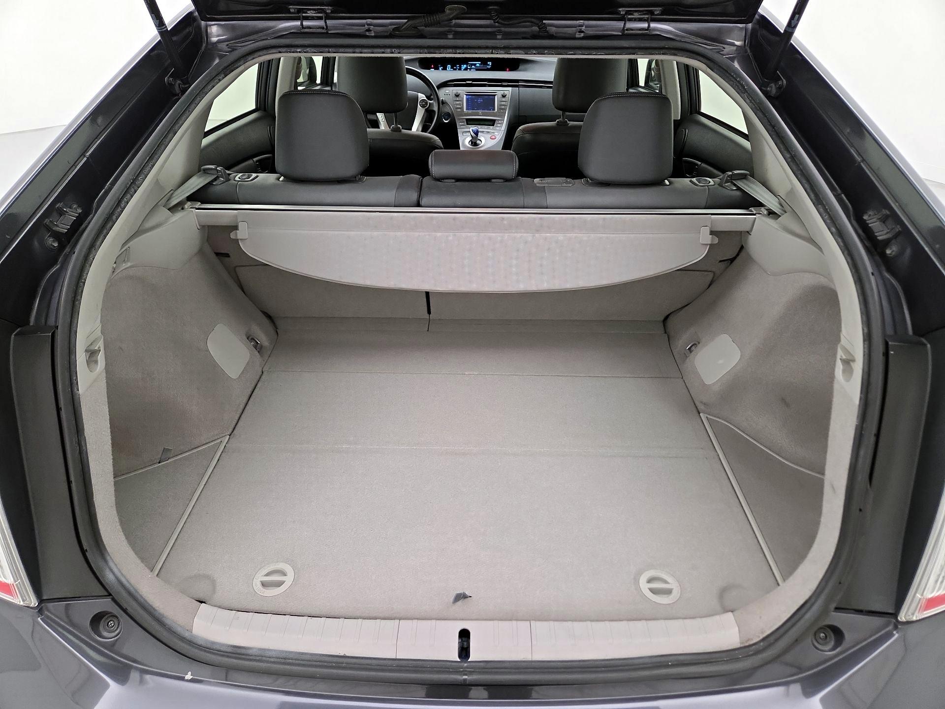 Thumbnail: 2014 Toyota Prius - 19