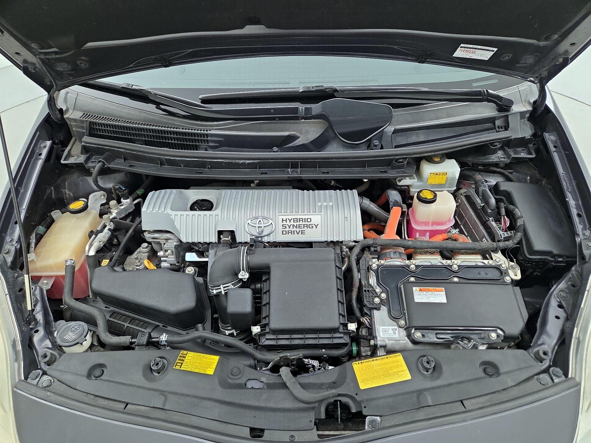 Thumbnail: 2014 Toyota Prius - 20