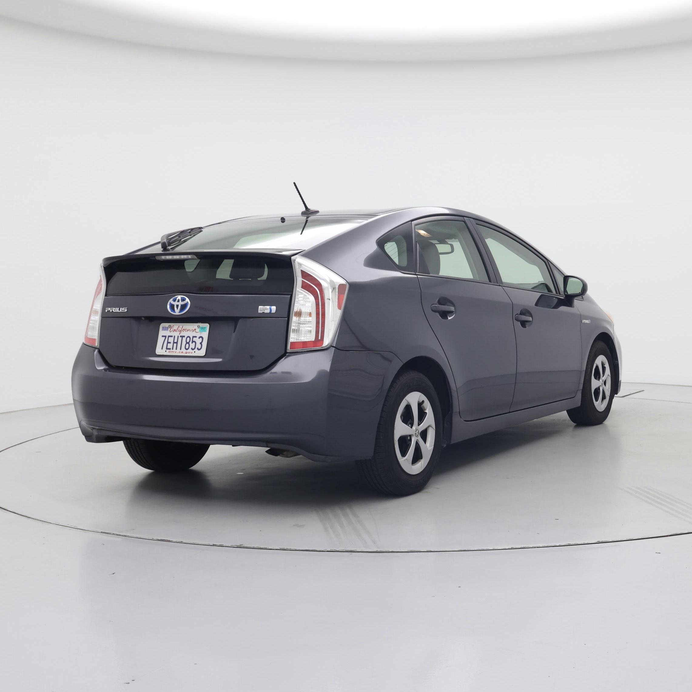 Thumbnail: 2014 Toyota Prius - 8