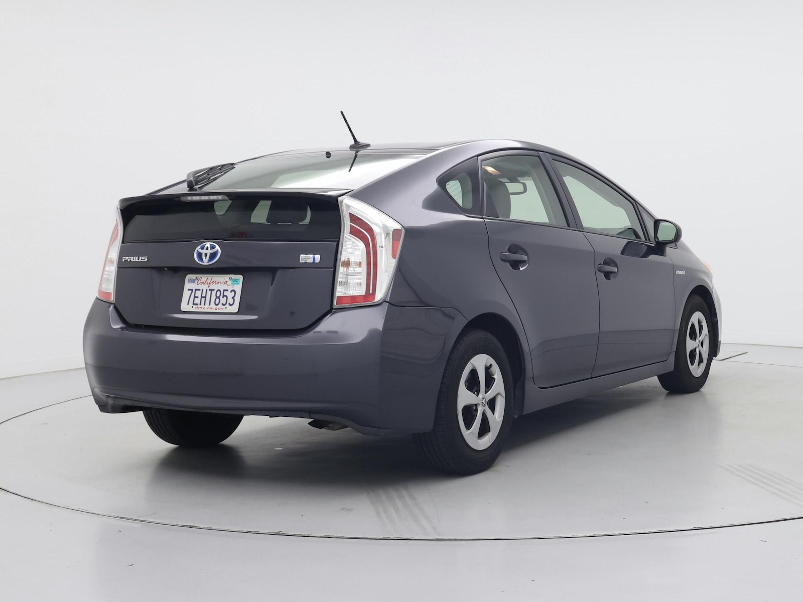 2014 Toyota Prius Four - Photo 9