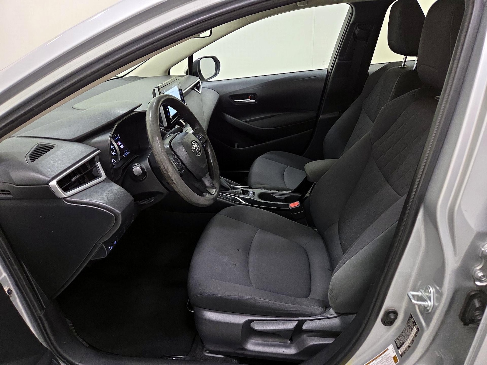 2020 Toyota Corolla LE - Photo 12