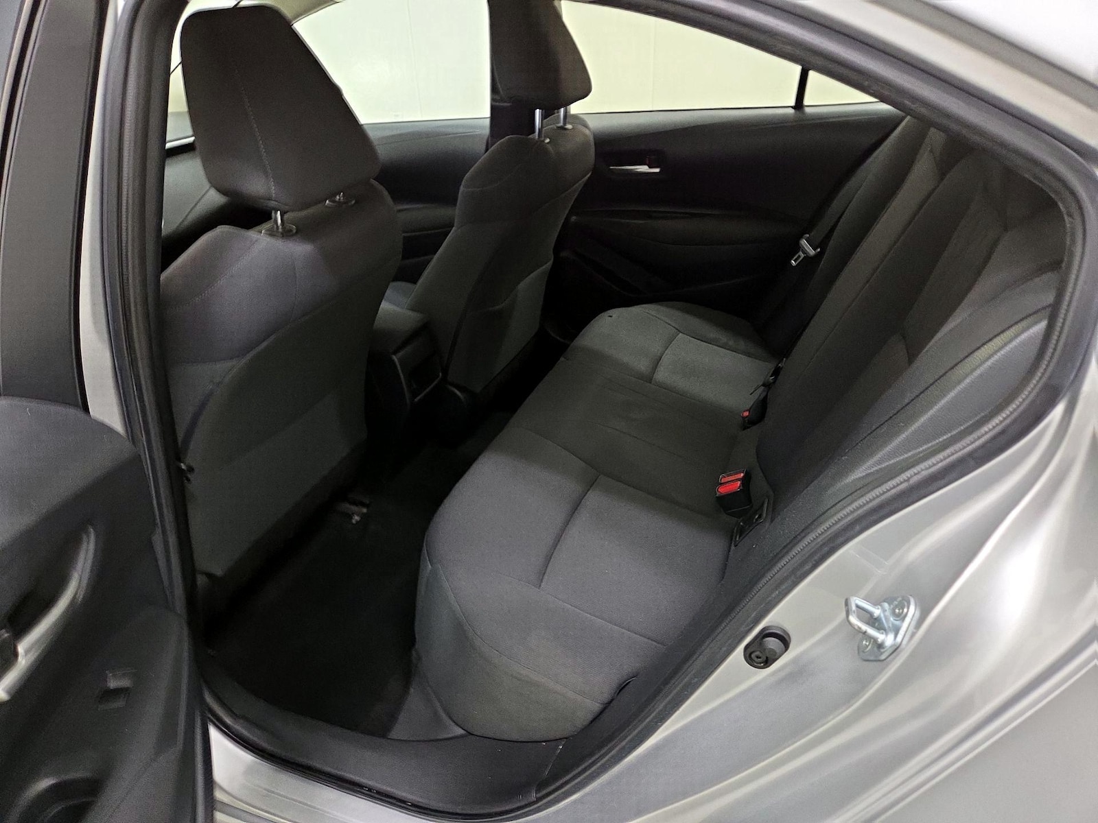 2020 Toyota Corolla LE - Photo 20