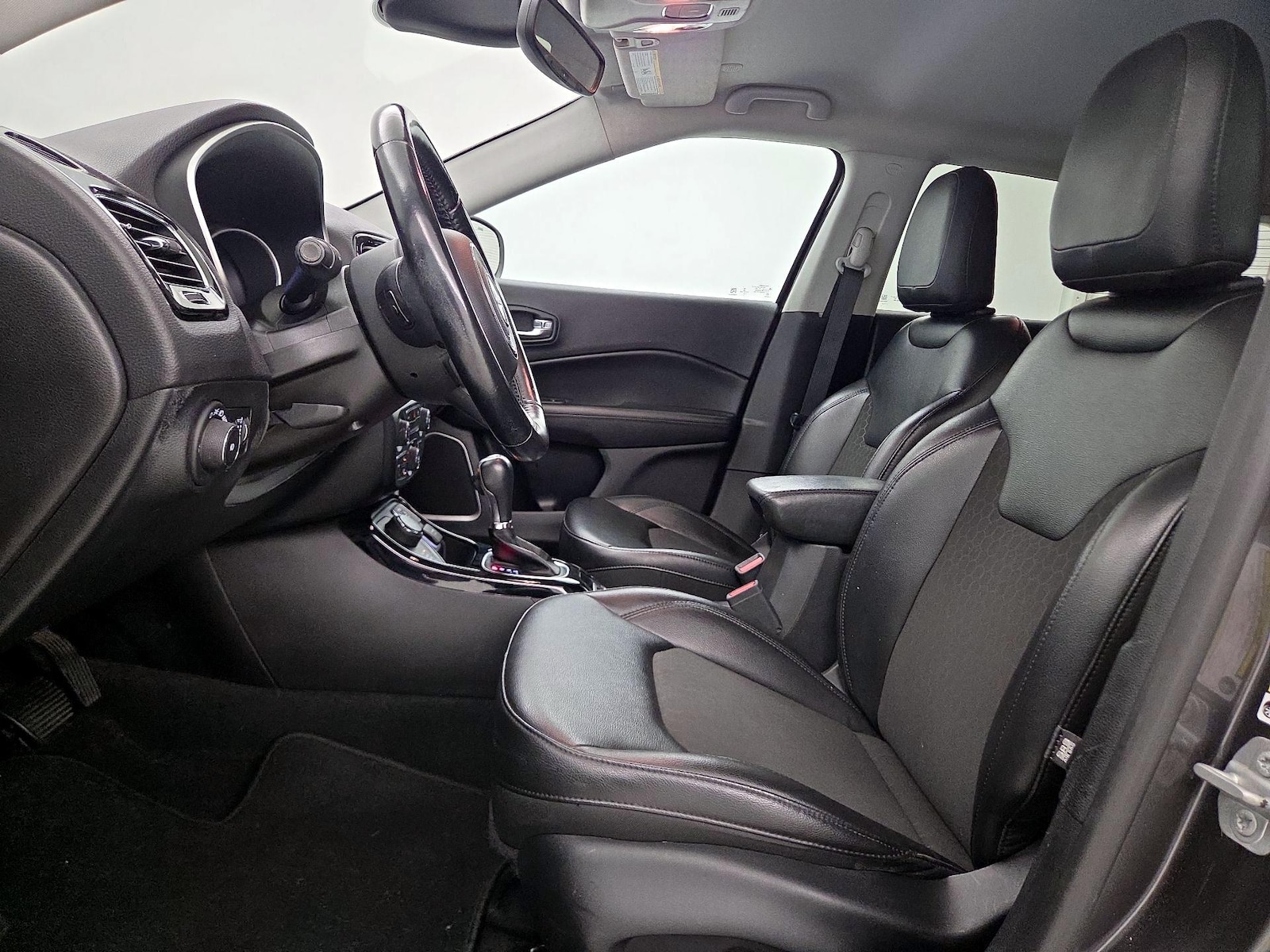 Power Seat(s) & Side Airbags
