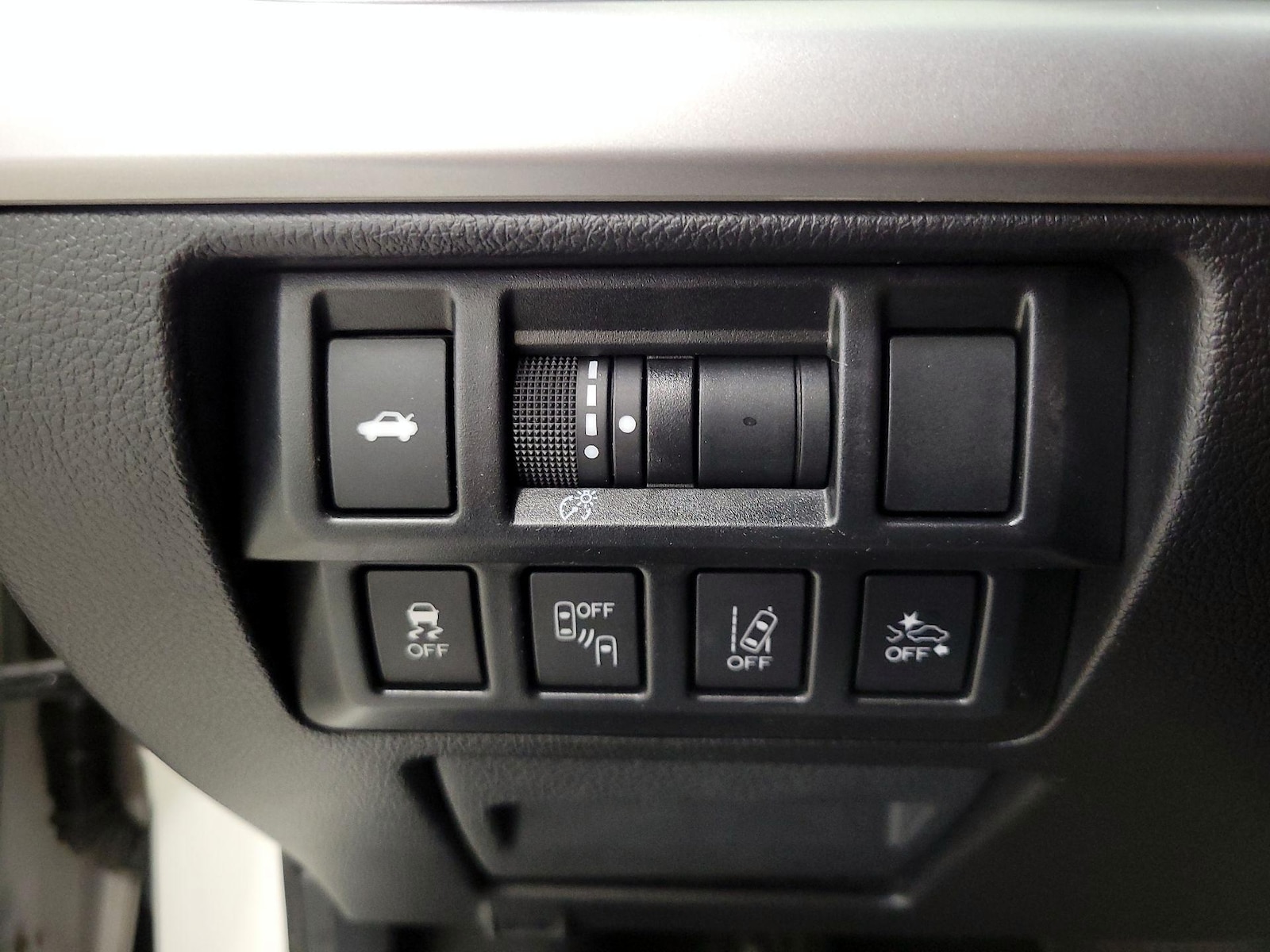 2018 Subaru Legacy Limited - Photo 14