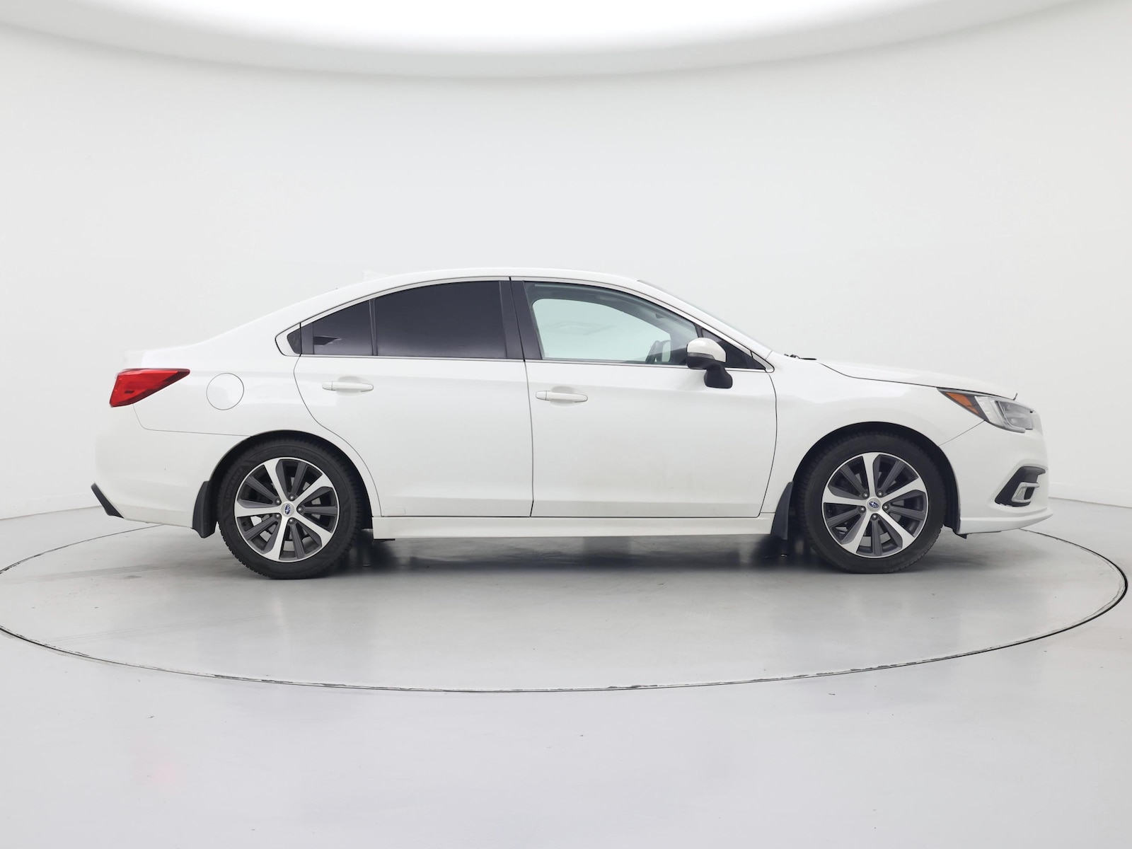 2018 Subaru Legacy Limited - Photo 8