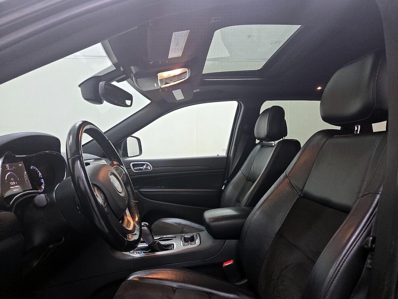 Sunroof(s) & Overhead Airbags