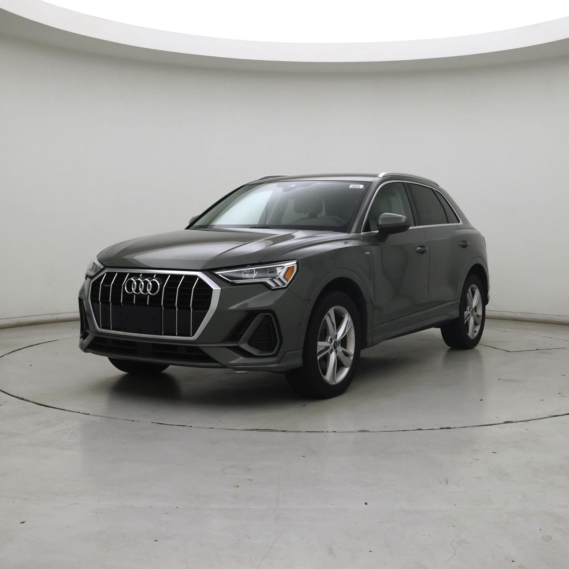 Thumbnail: 2022 Audi Q3 - 4