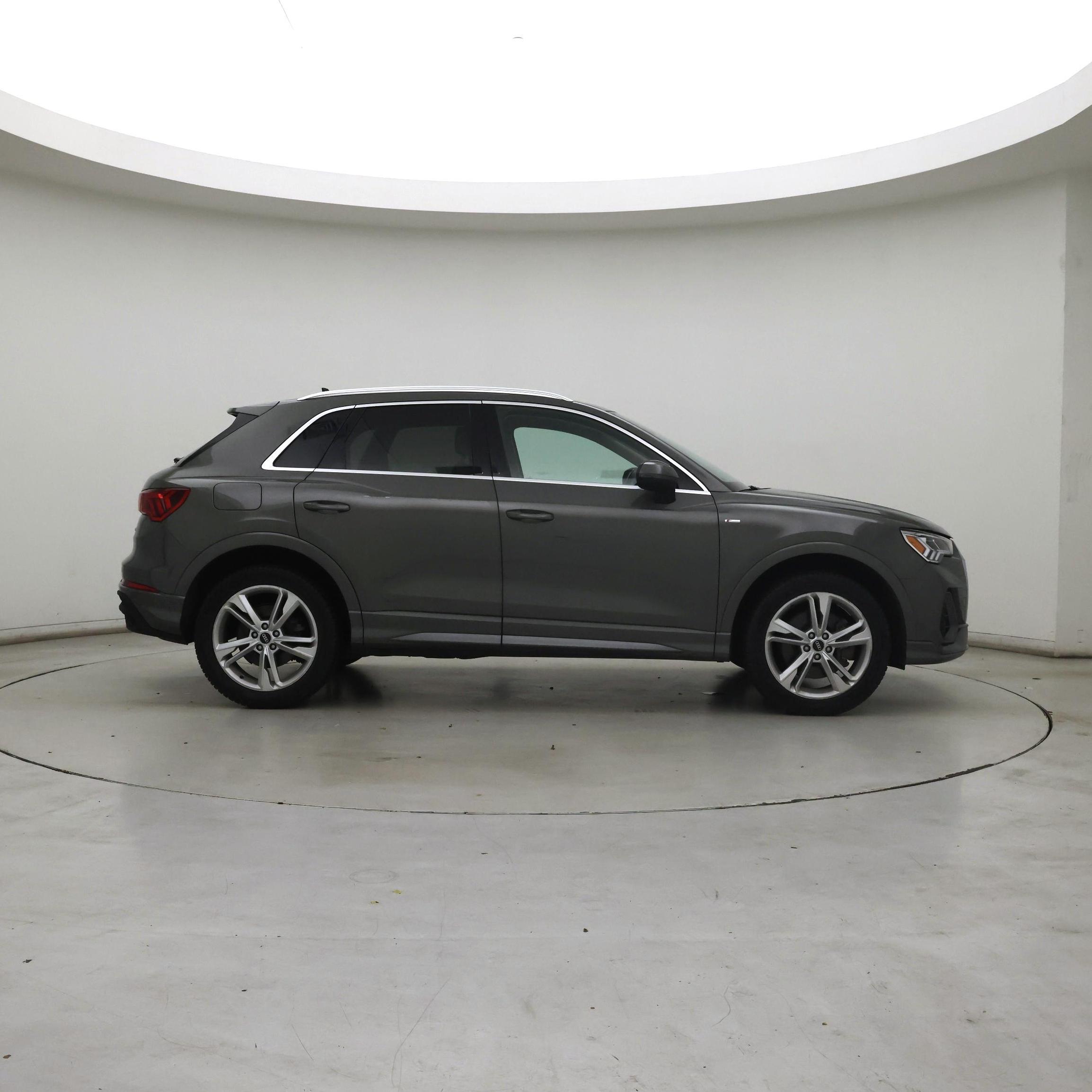 Thumbnail: 2022 Audi Q3 - 7