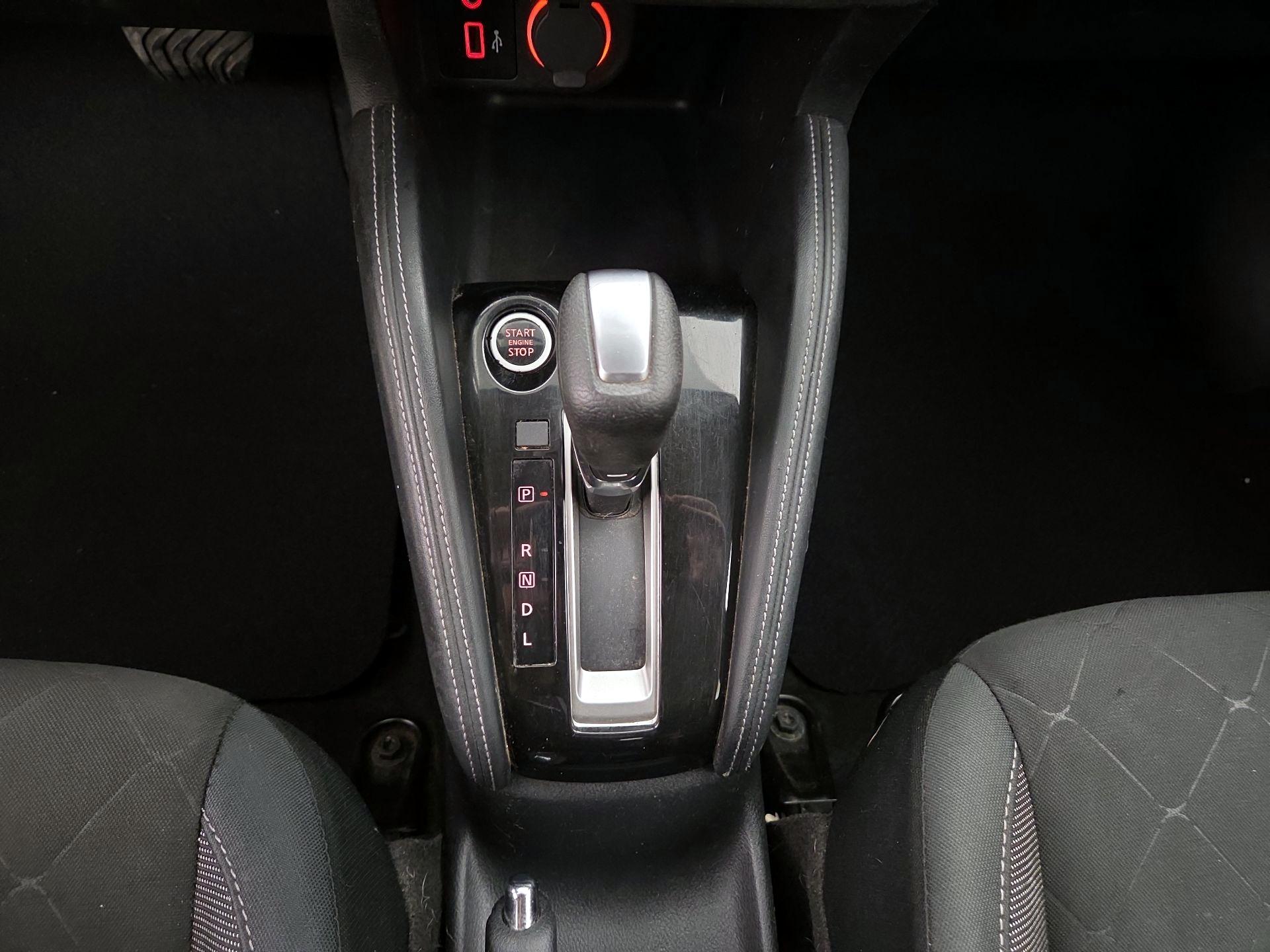 Thumbnail: 2019 Nissan Kicks - 17