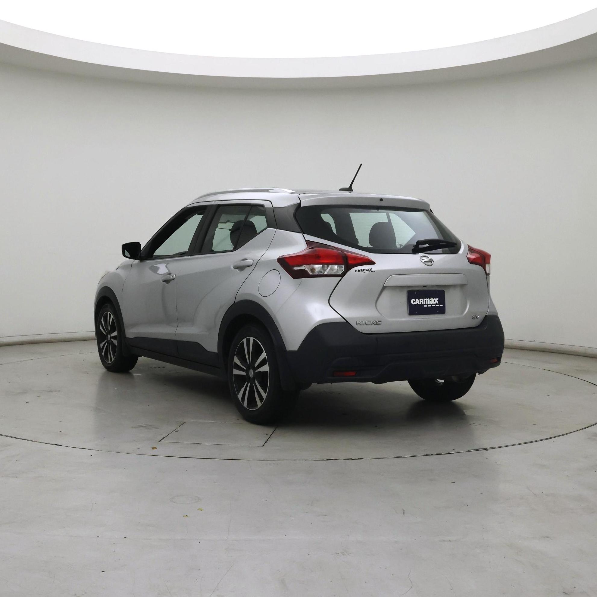 Thumbnail: 2019 Nissan Kicks - 2