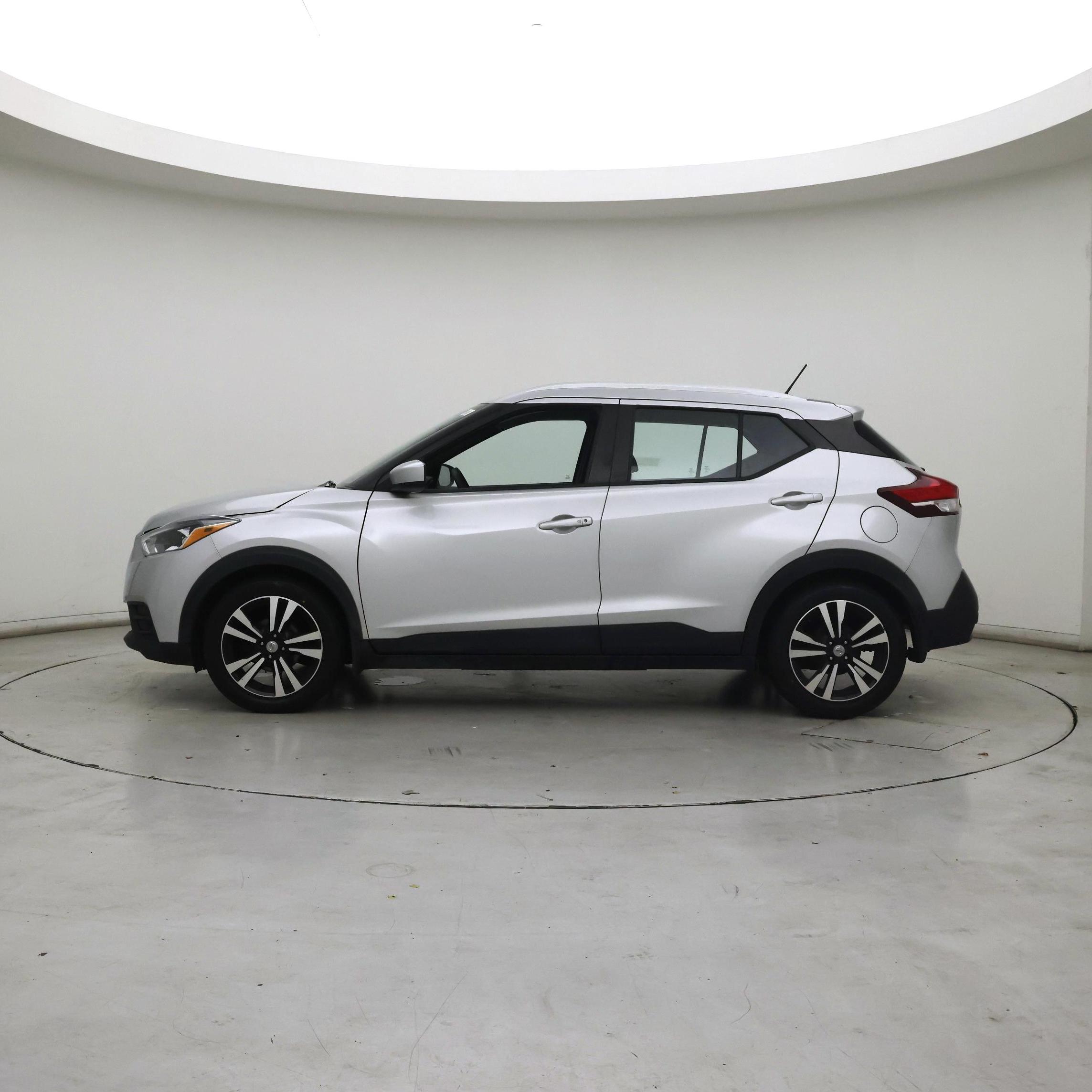 Thumbnail: 2019 Nissan Kicks - 3