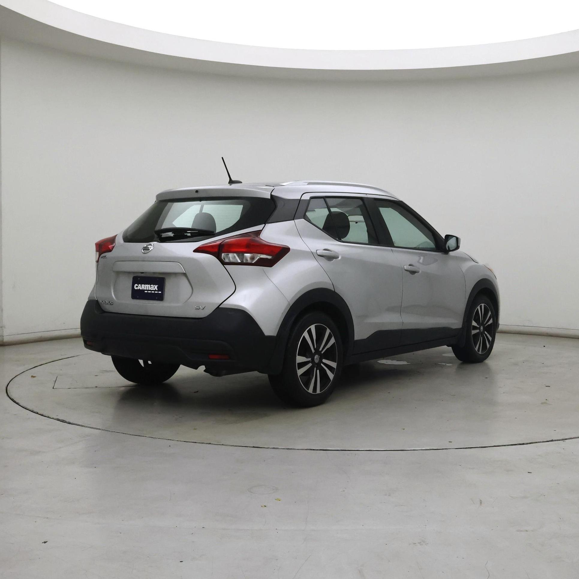 Thumbnail: 2019 Nissan Kicks - 8