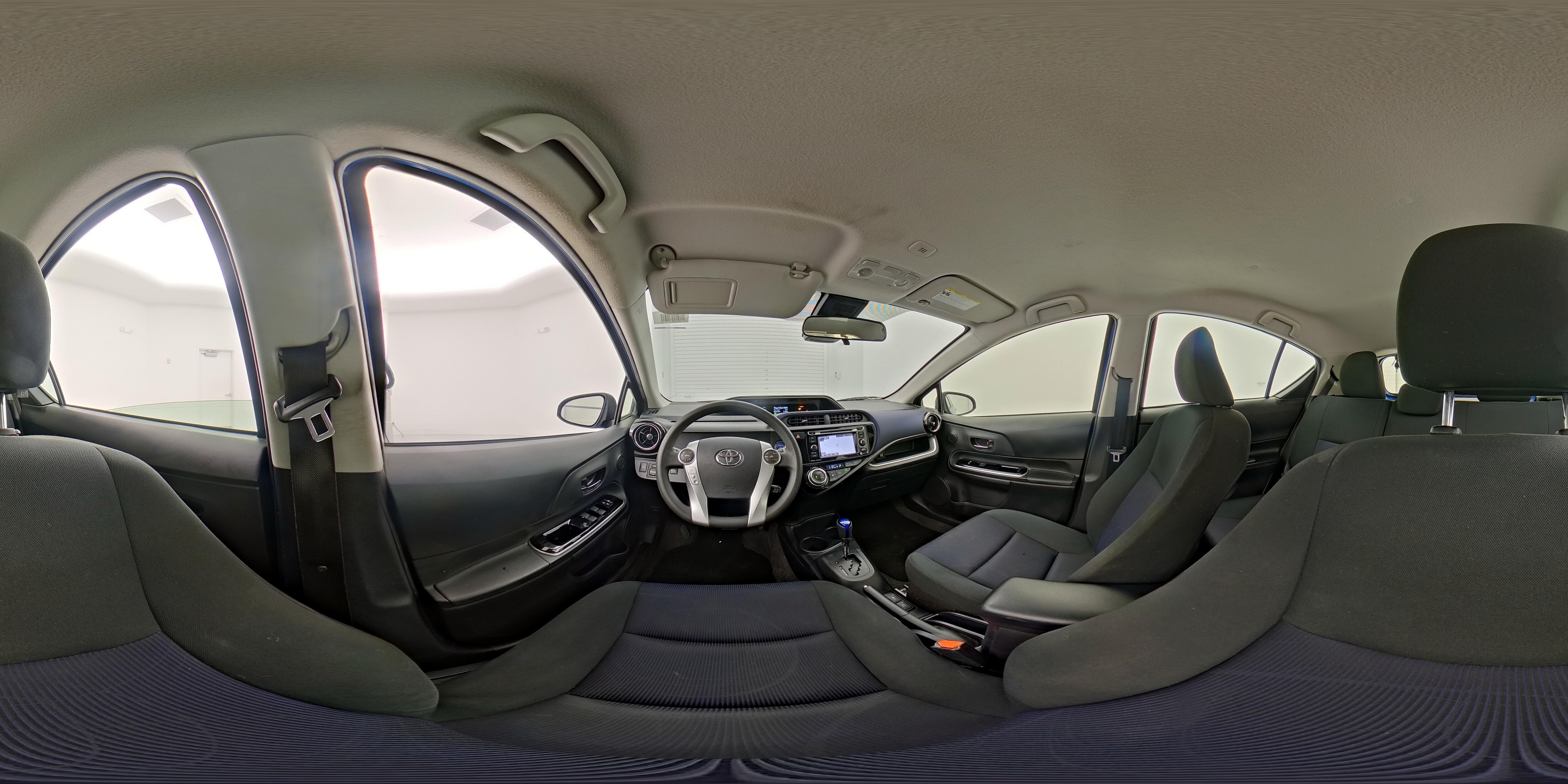 2017 Toyota Prius c Three - Photo 26
