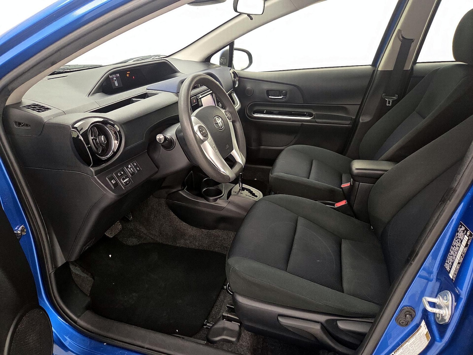 2017 Toyota Prius c Three - Photo 12