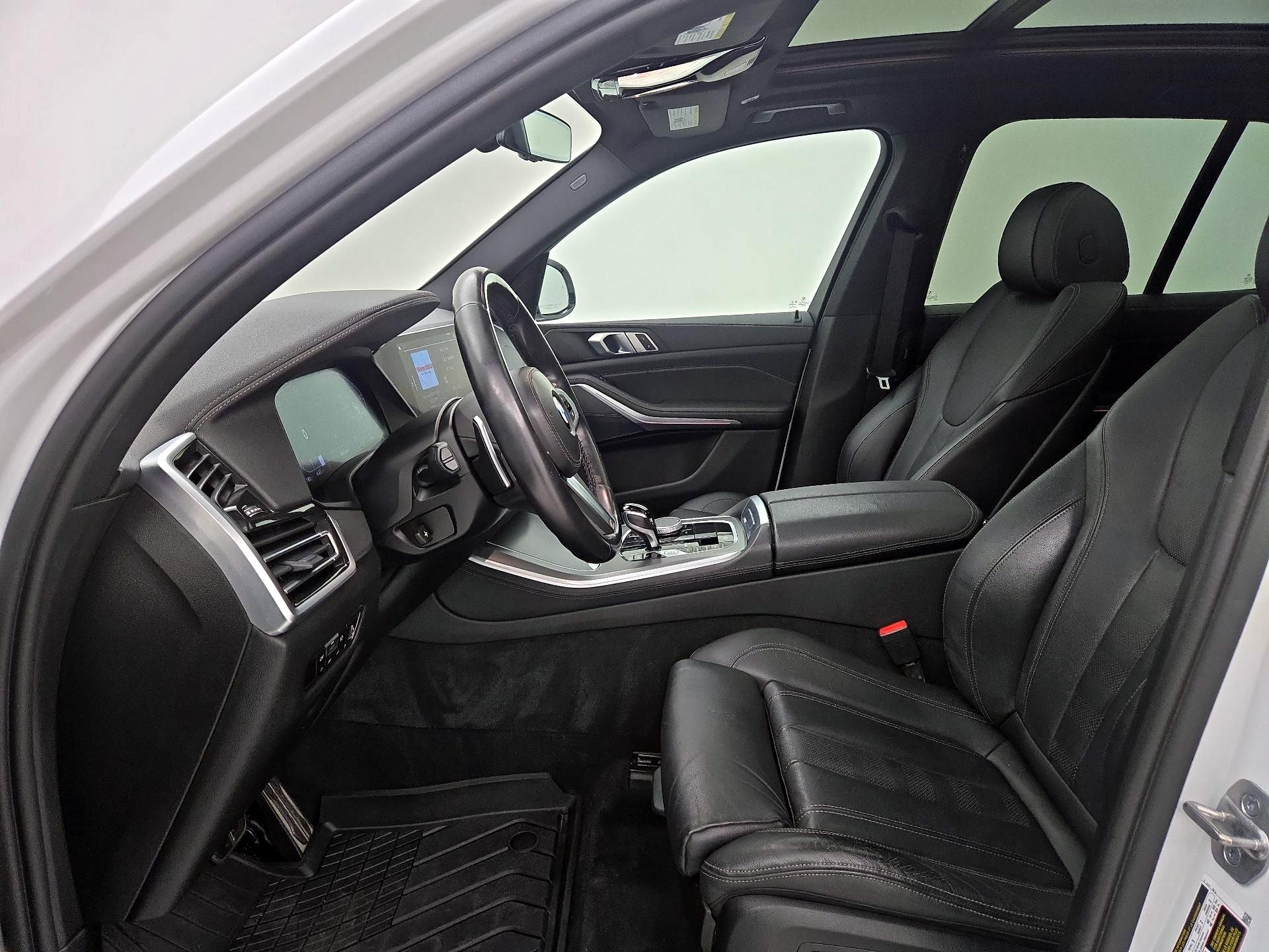 Thumbnail: 2022 BMW X5 - 11