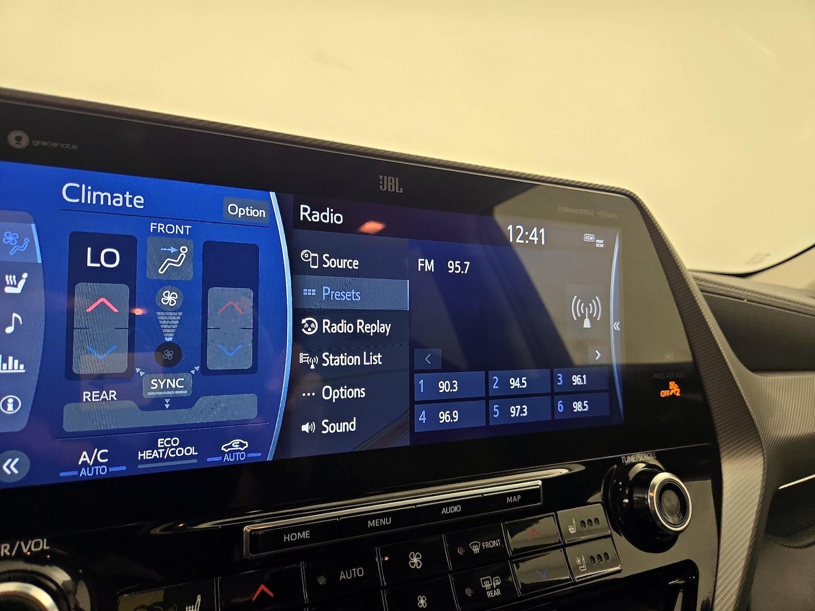 2021 Toyota Highlander Platinum - Photo 17