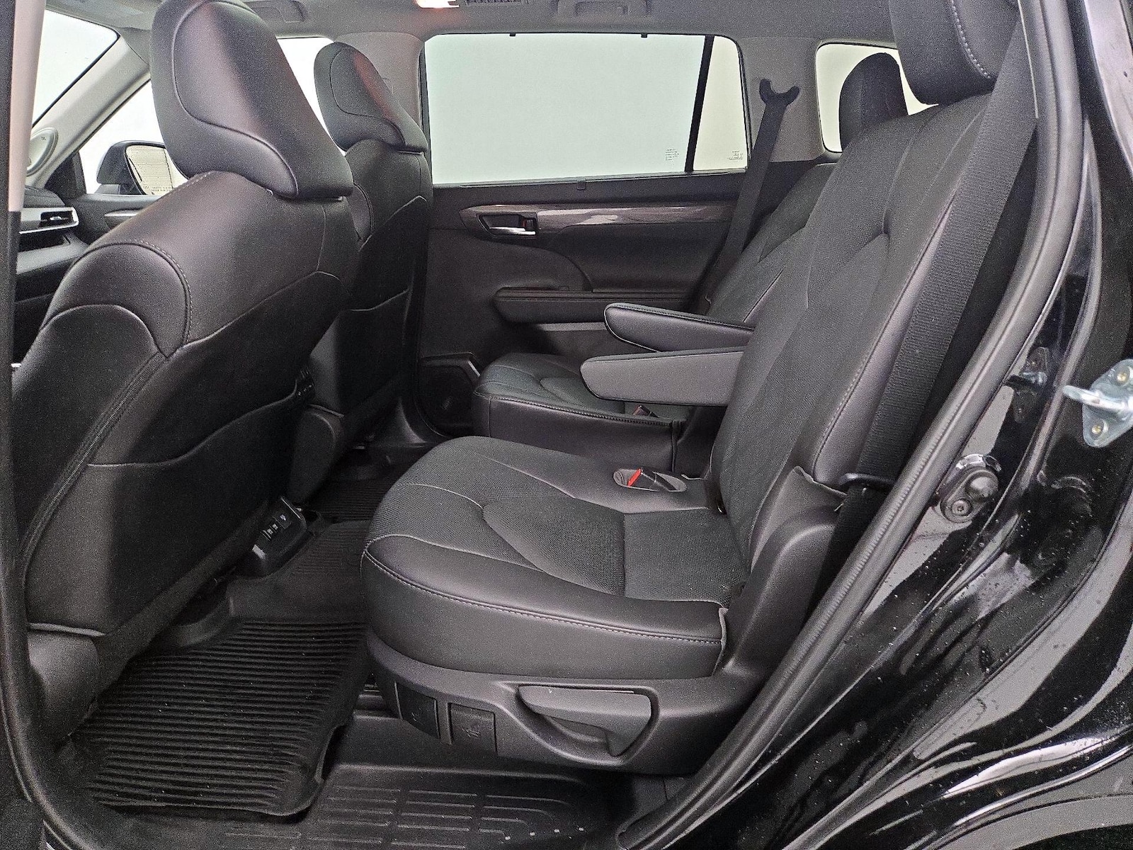 2021 Toyota Highlander Platinum - Photo 21