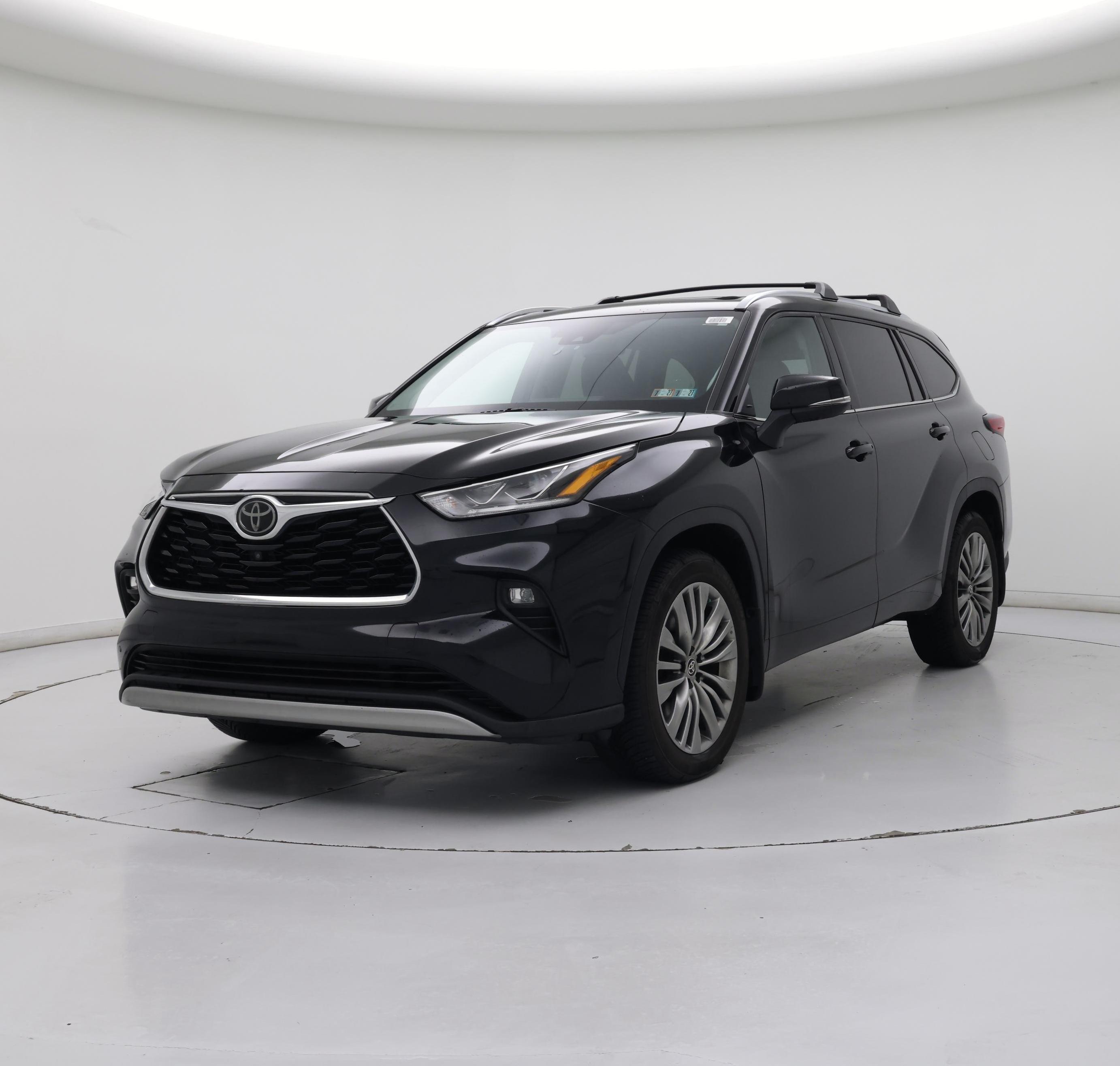Thumbnail: 2021 Toyota Highlander - 4
