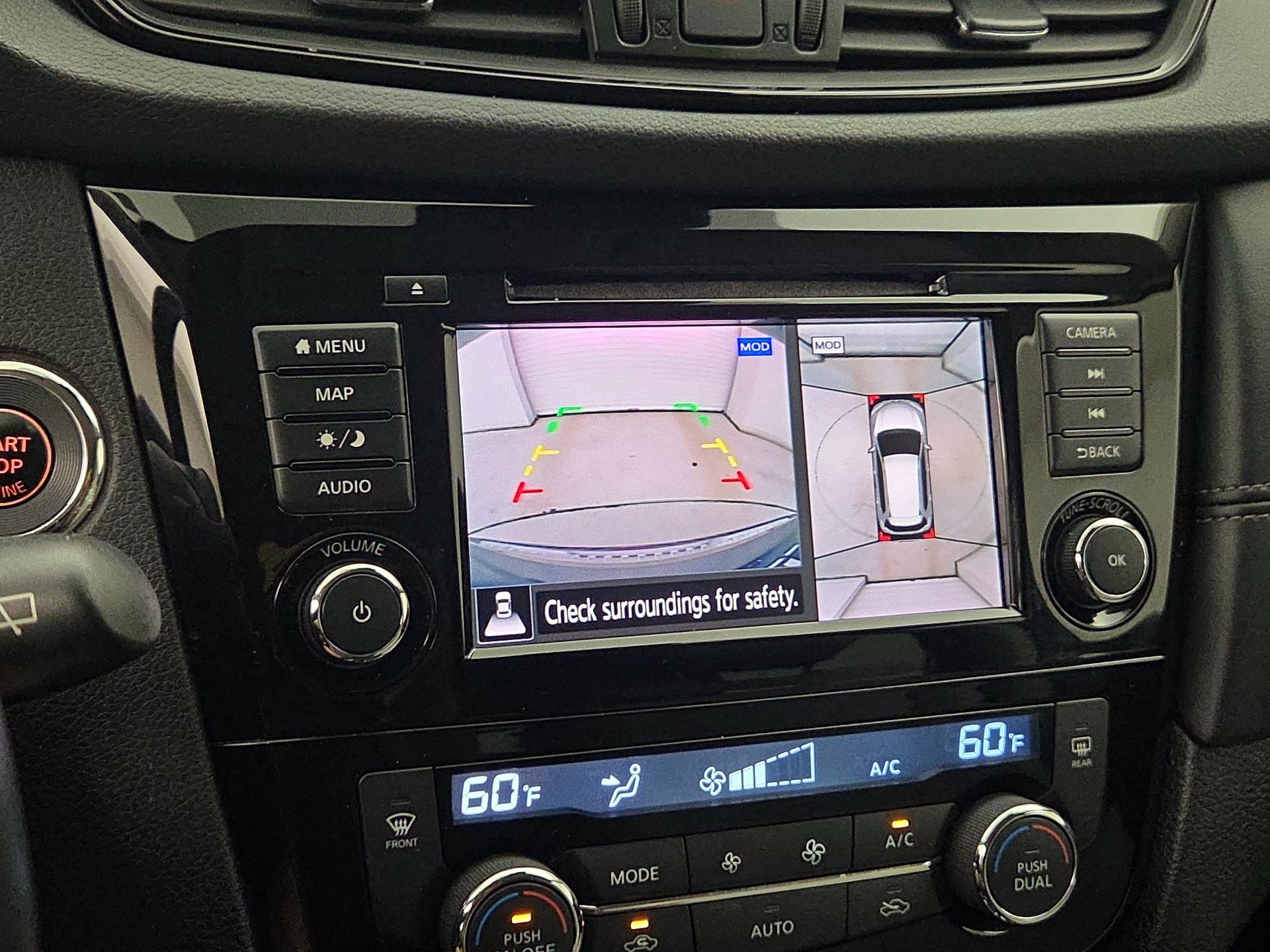 Thumbnail: 2018 Nissan Rogue - 14