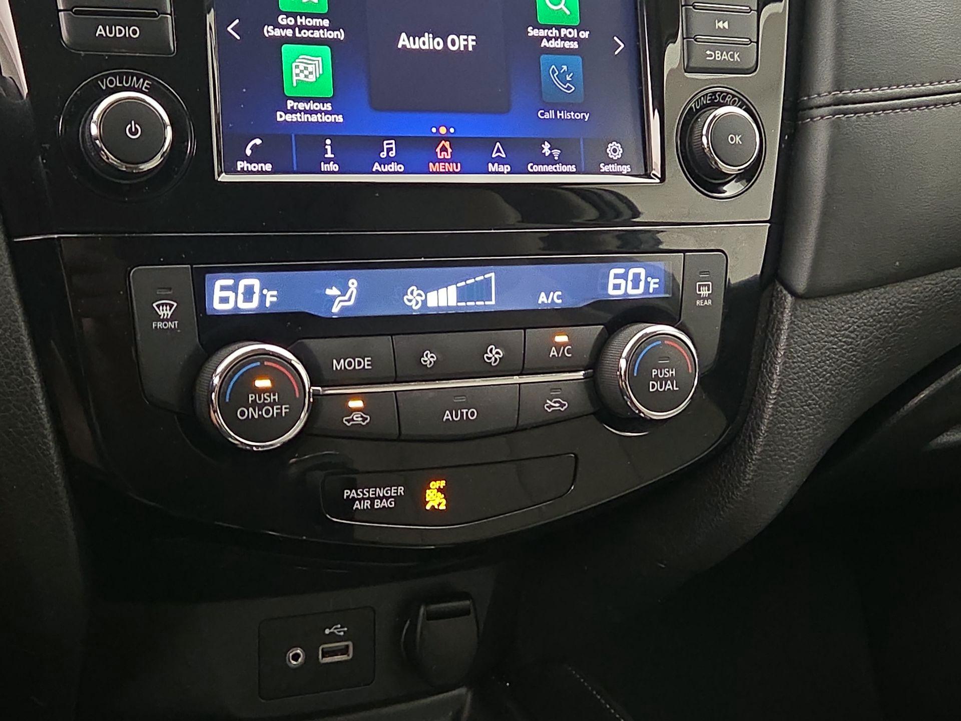 Thumbnail: 2018 Nissan Rogue - 16