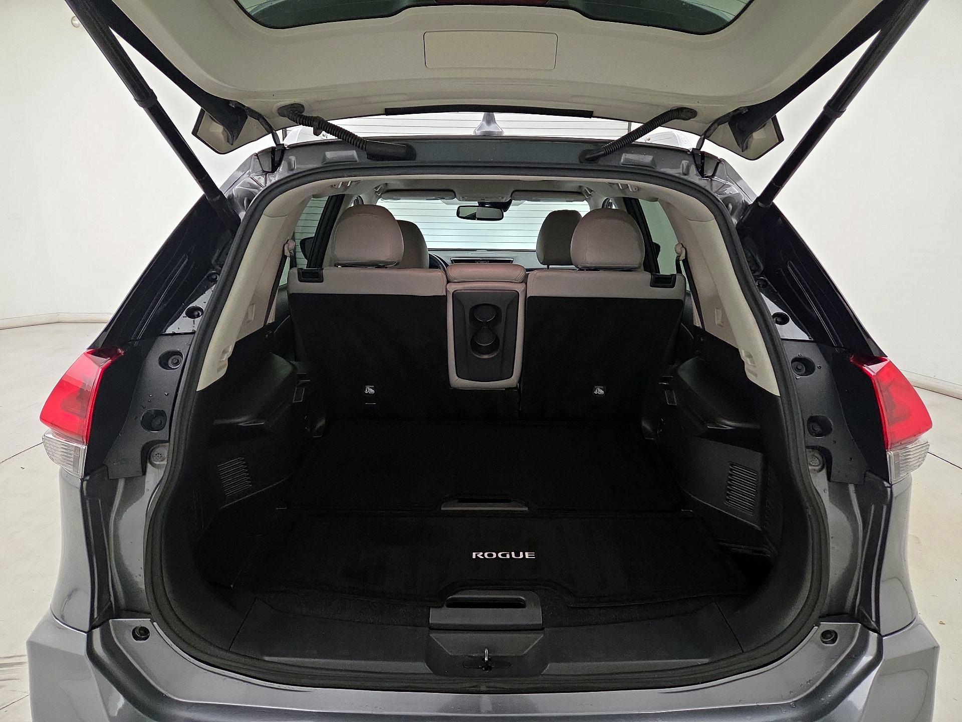Thumbnail: 2018 Nissan Rogue - 20