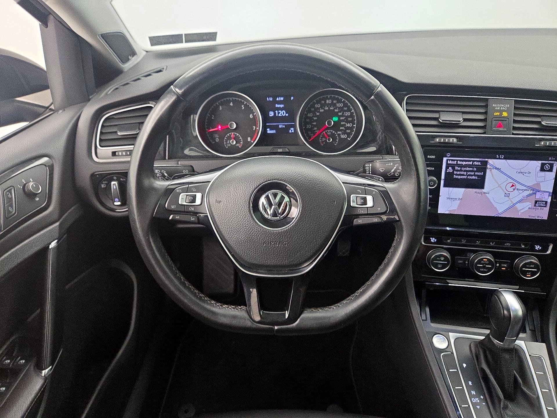 Thumbnail: 2018 Volkswagen Golf - 10