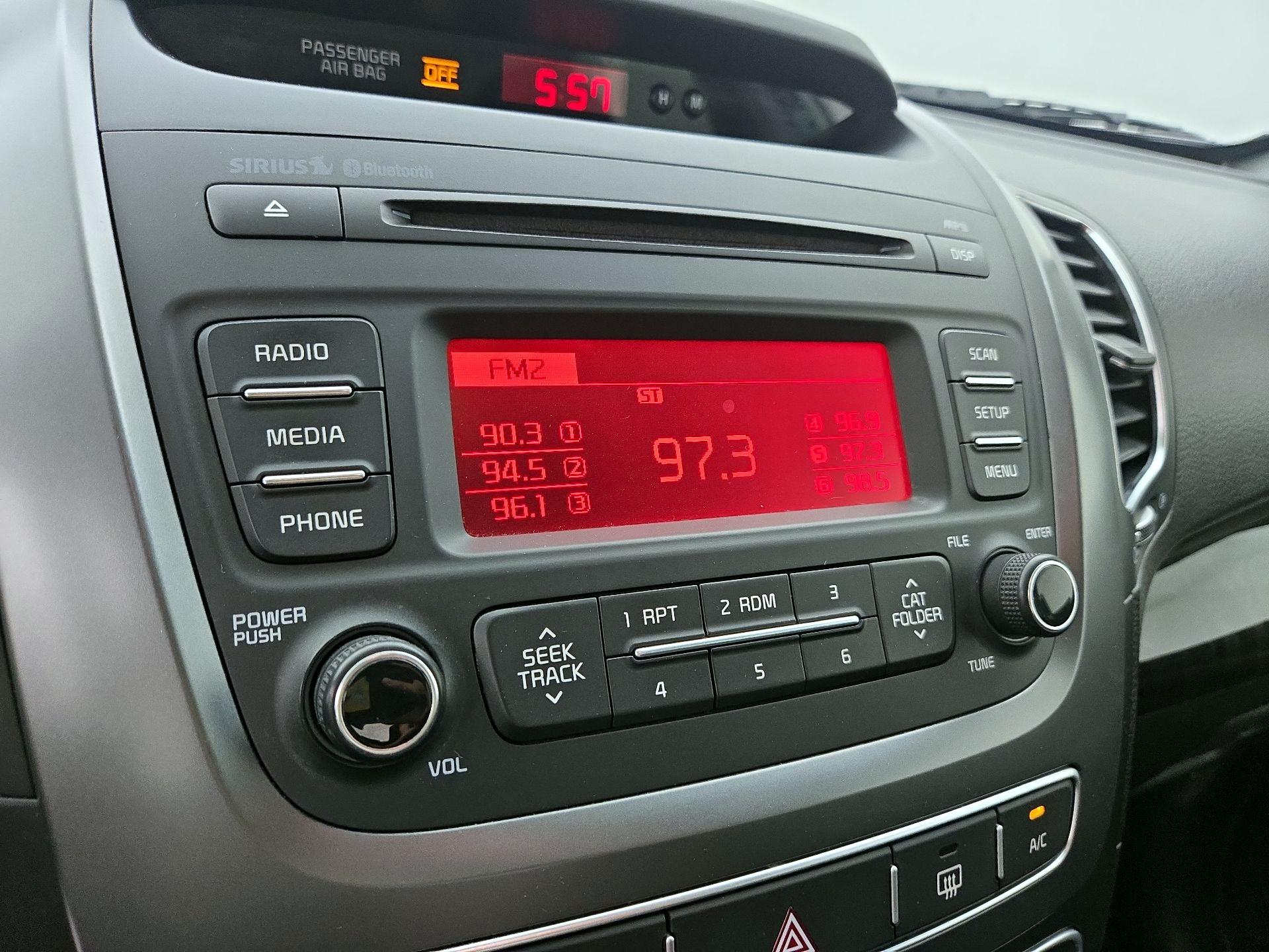Thumbnail: 2015 Kia Sorento - 14