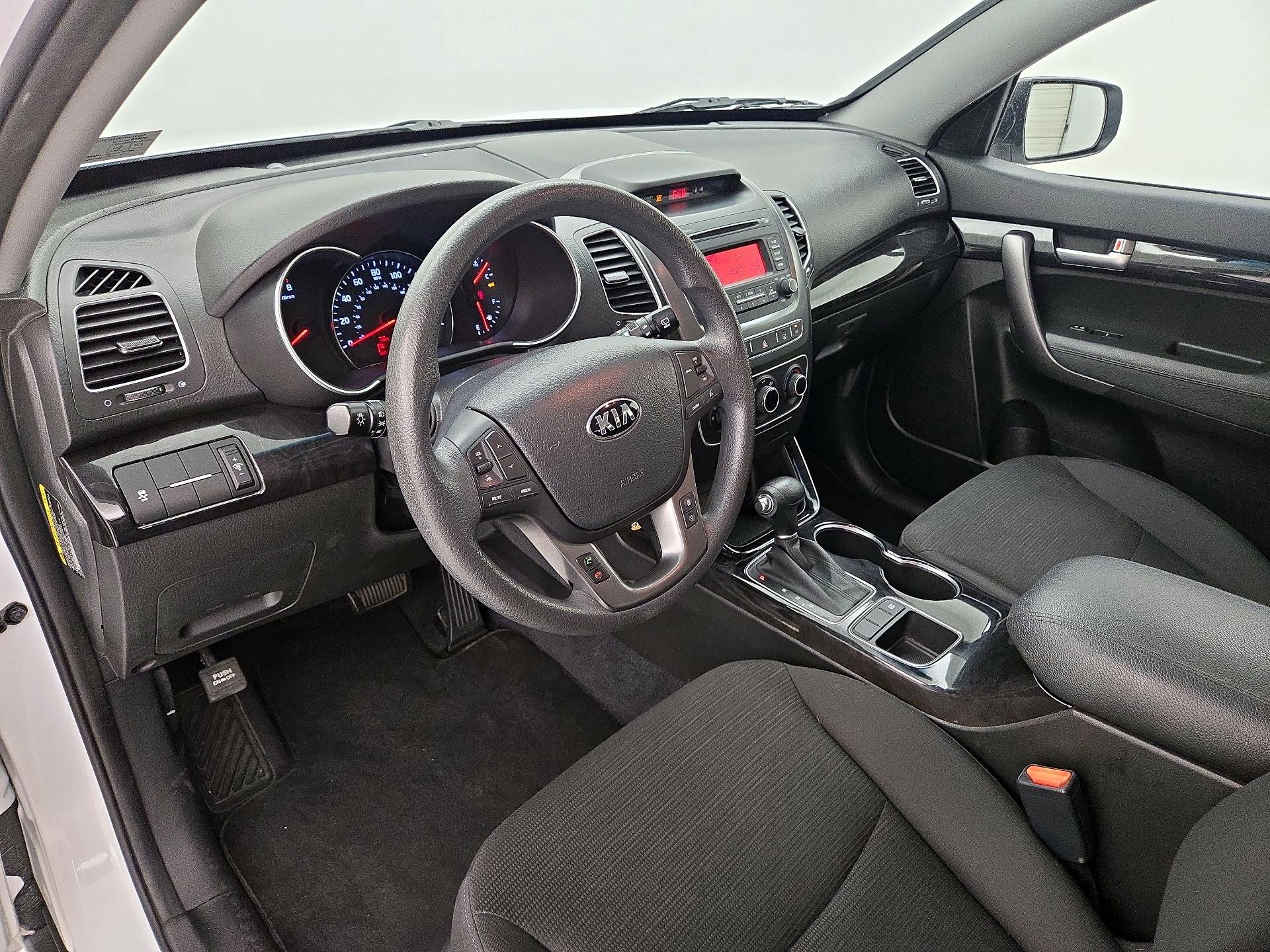 Thumbnail: 2015 Kia Sorento - 18