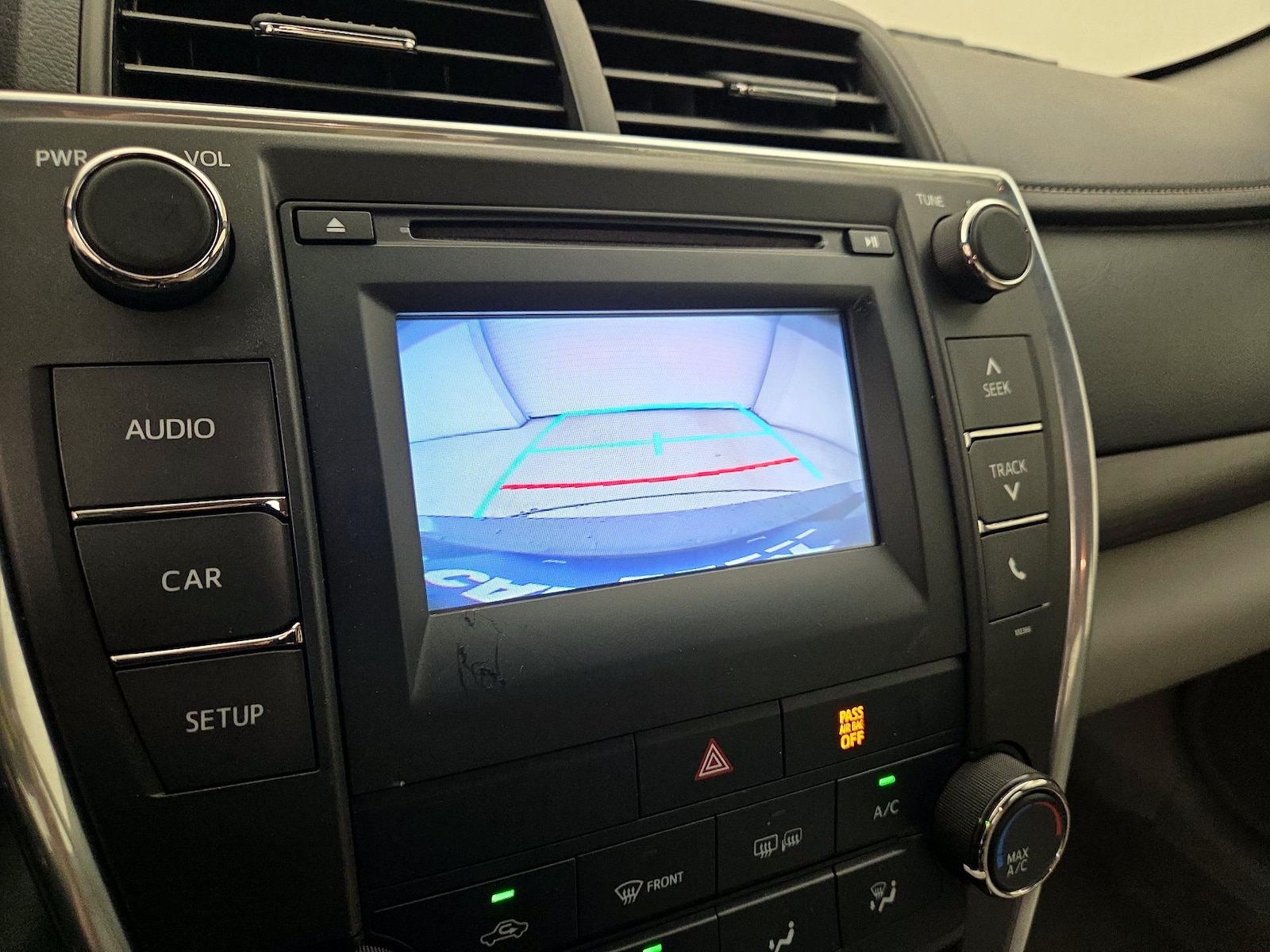 2015 Toyota Camry LE - Photo 14