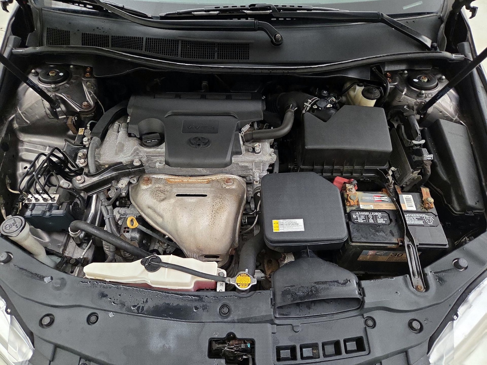 2015 Toyota Camry LE - Photo 20