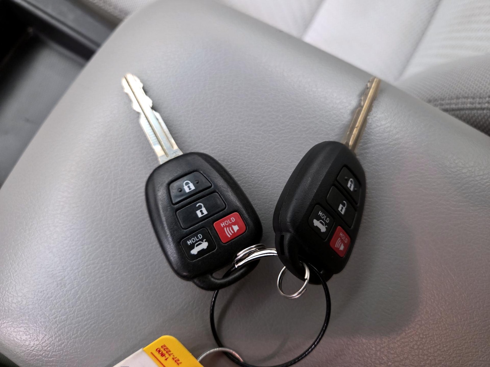 2015 Toyota Camry LE - Photo 21