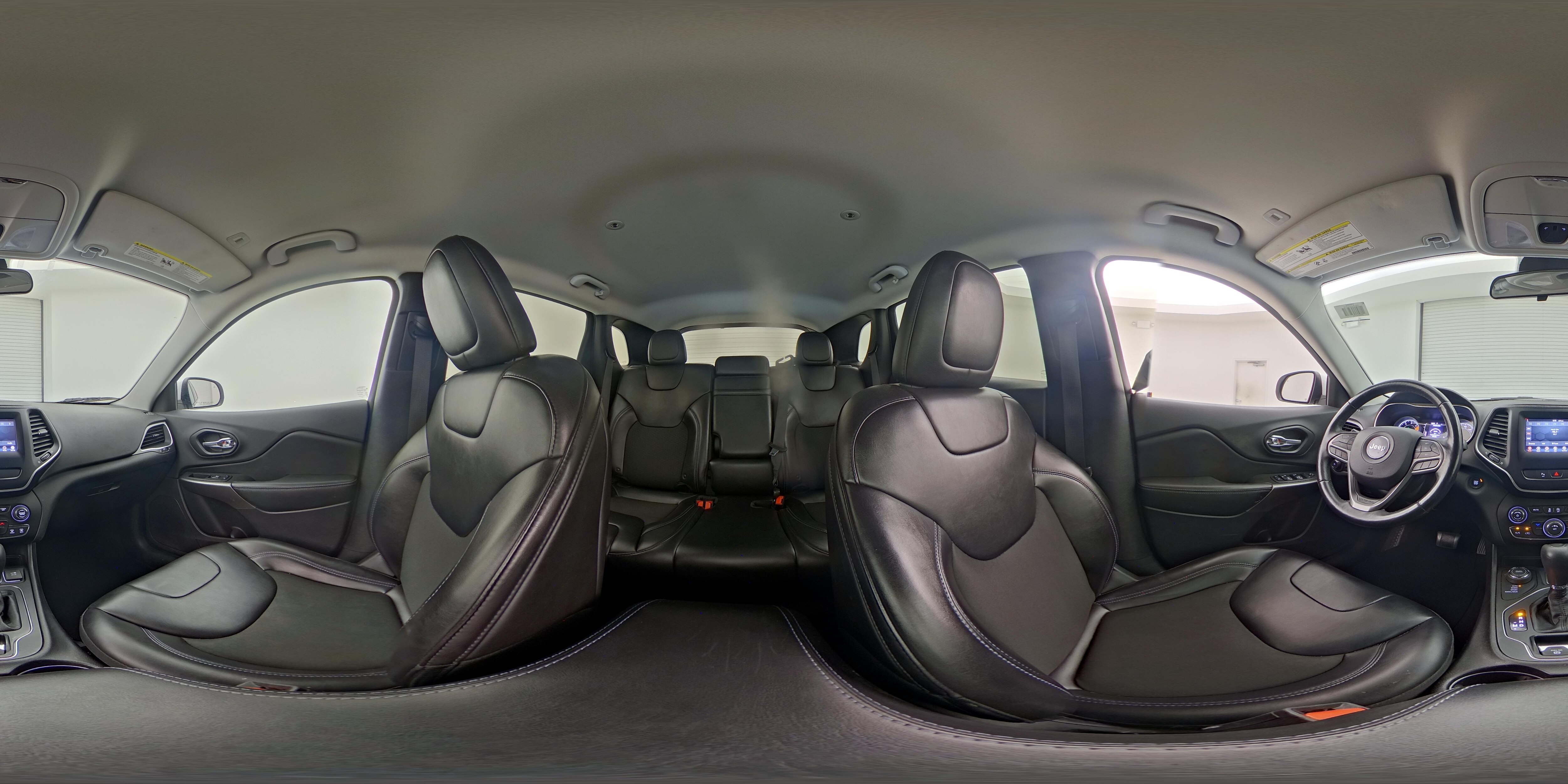 2019 Jeep Cherokee Latitude Plus - Photo 24