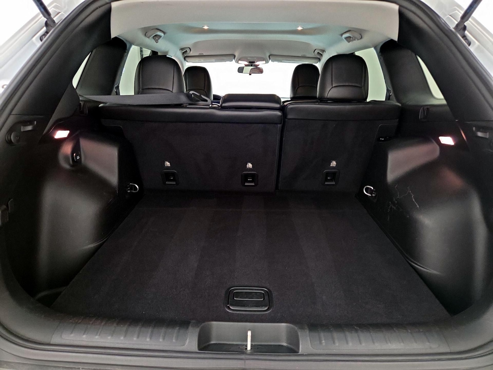 2019 Jeep Cherokee Latitude Plus - Photo 21