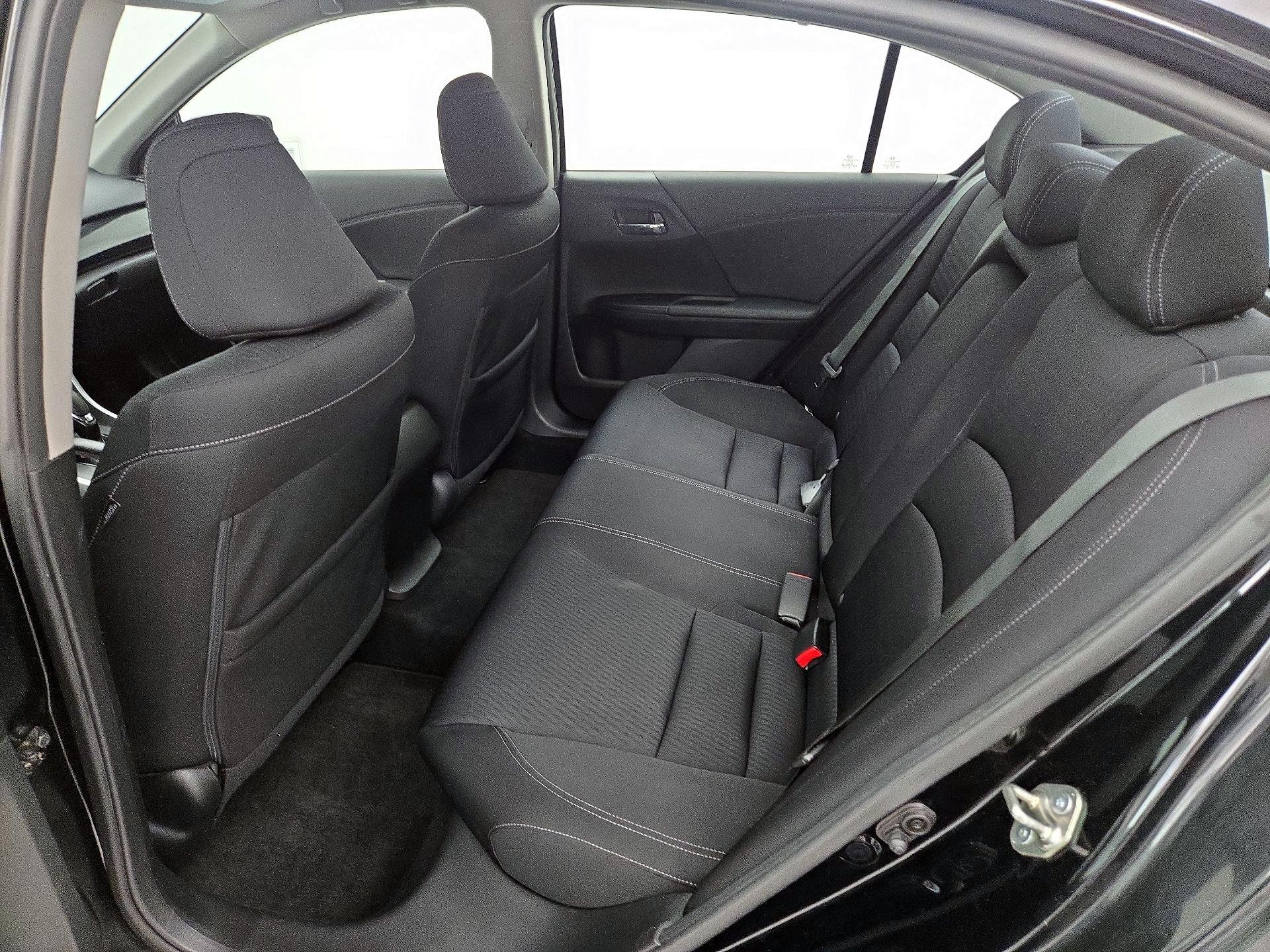 Thumbnail: 2015 Honda Accord - 19