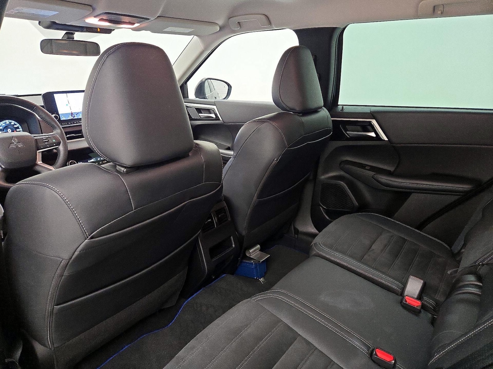 2023 Mitsubishi Outlander Plug-In Hybrid SE - Photo 21