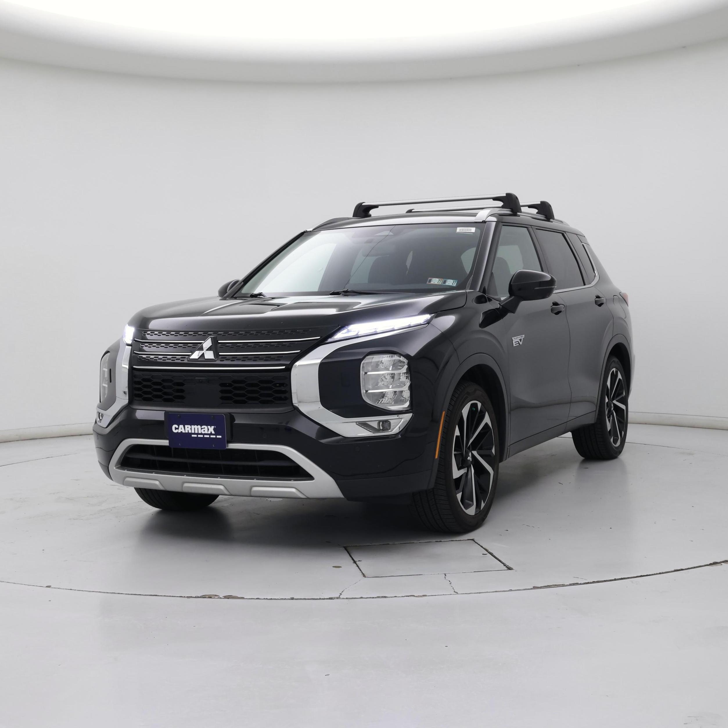 Thumbnail: 2023 Mitsubishi Outlander - 4