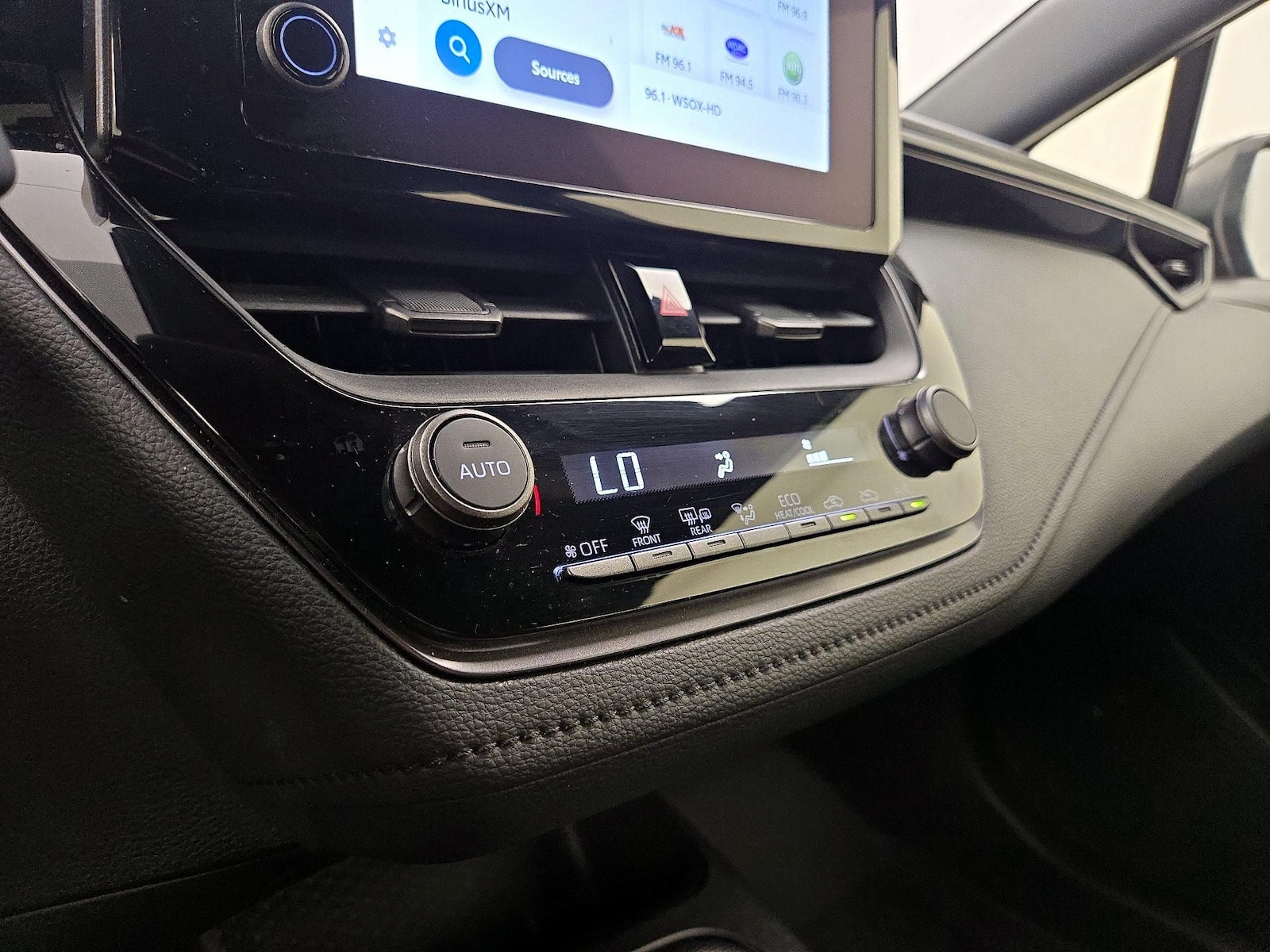 2025 Toyota GR Corolla Core - Photo 17