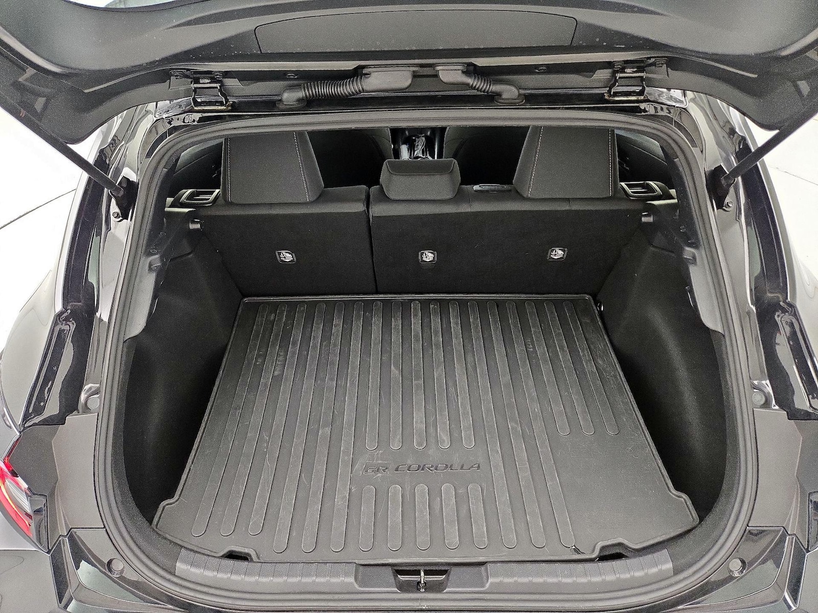 2025 Toyota GR Corolla Core - Photo 21