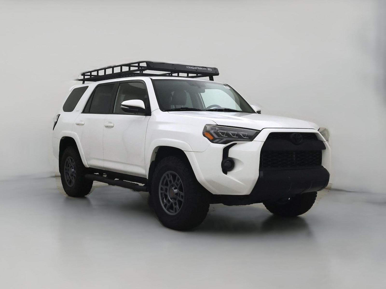 Heated Mirrors & Tow Hitch