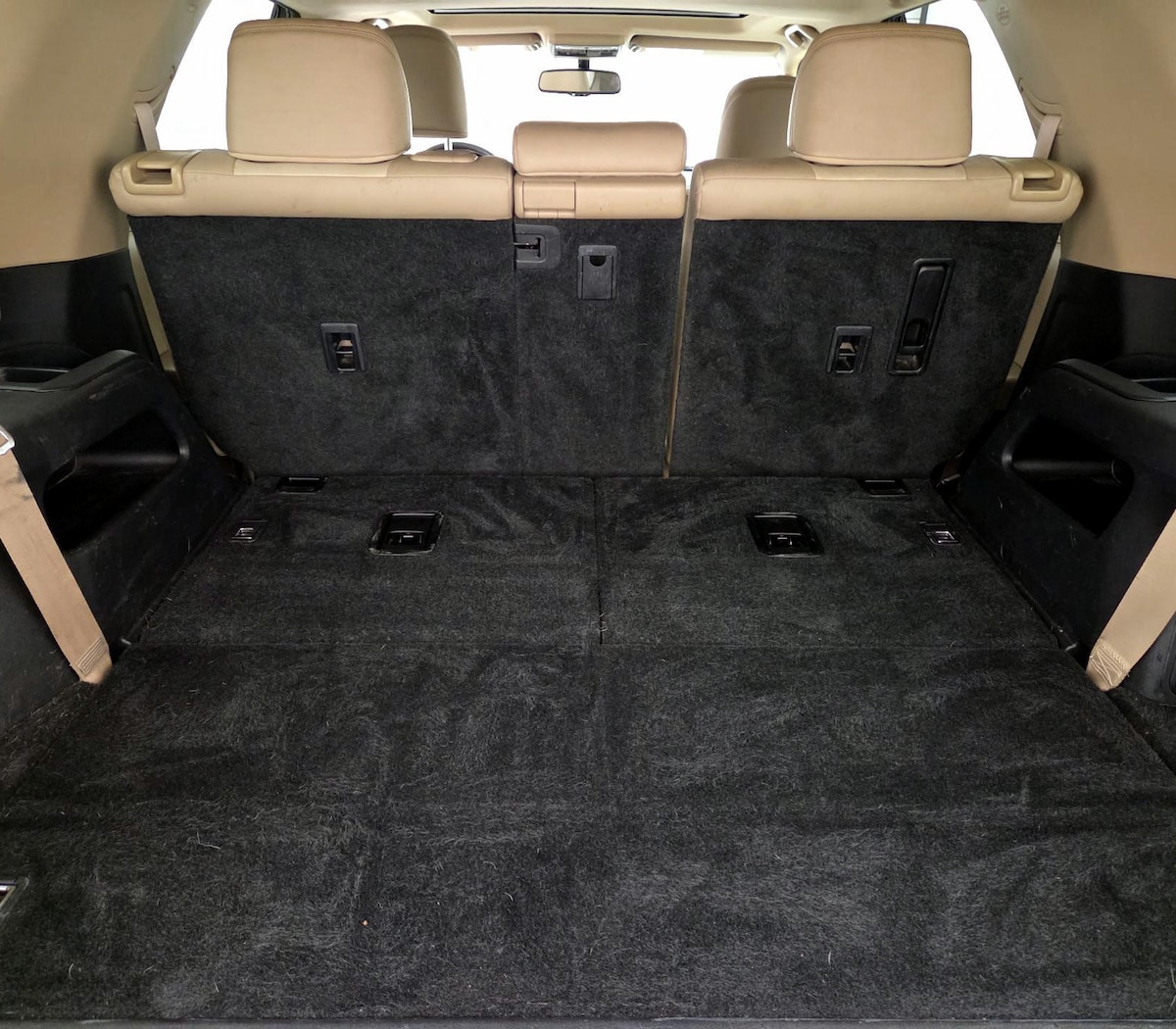 Trunk/Cargo (Seats Up)