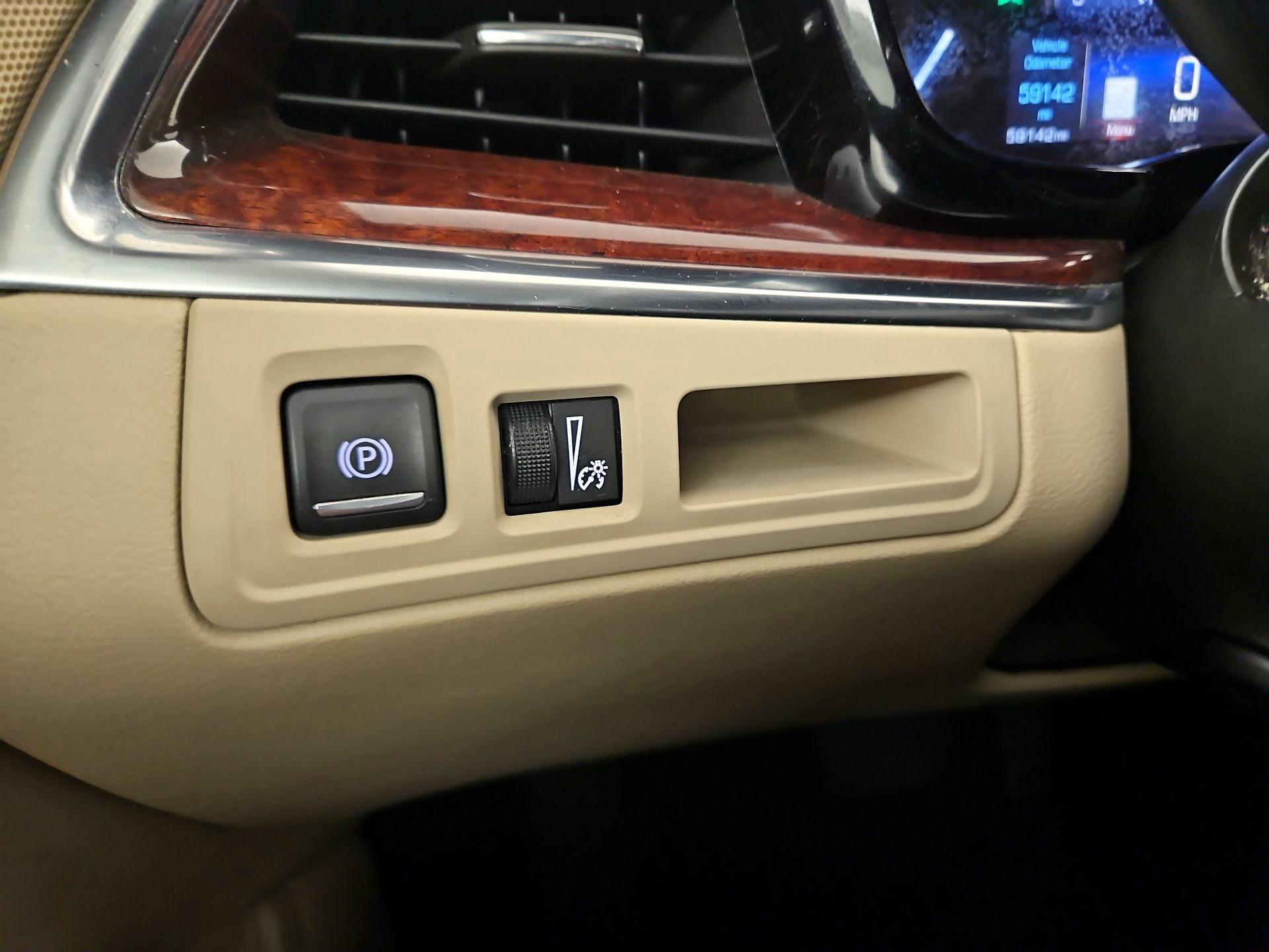Thumbnail: 2017 Cadillac XT5 - 13