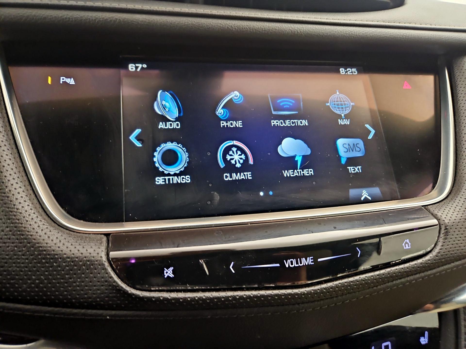 Thumbnail: 2017 Cadillac XT5 - 16