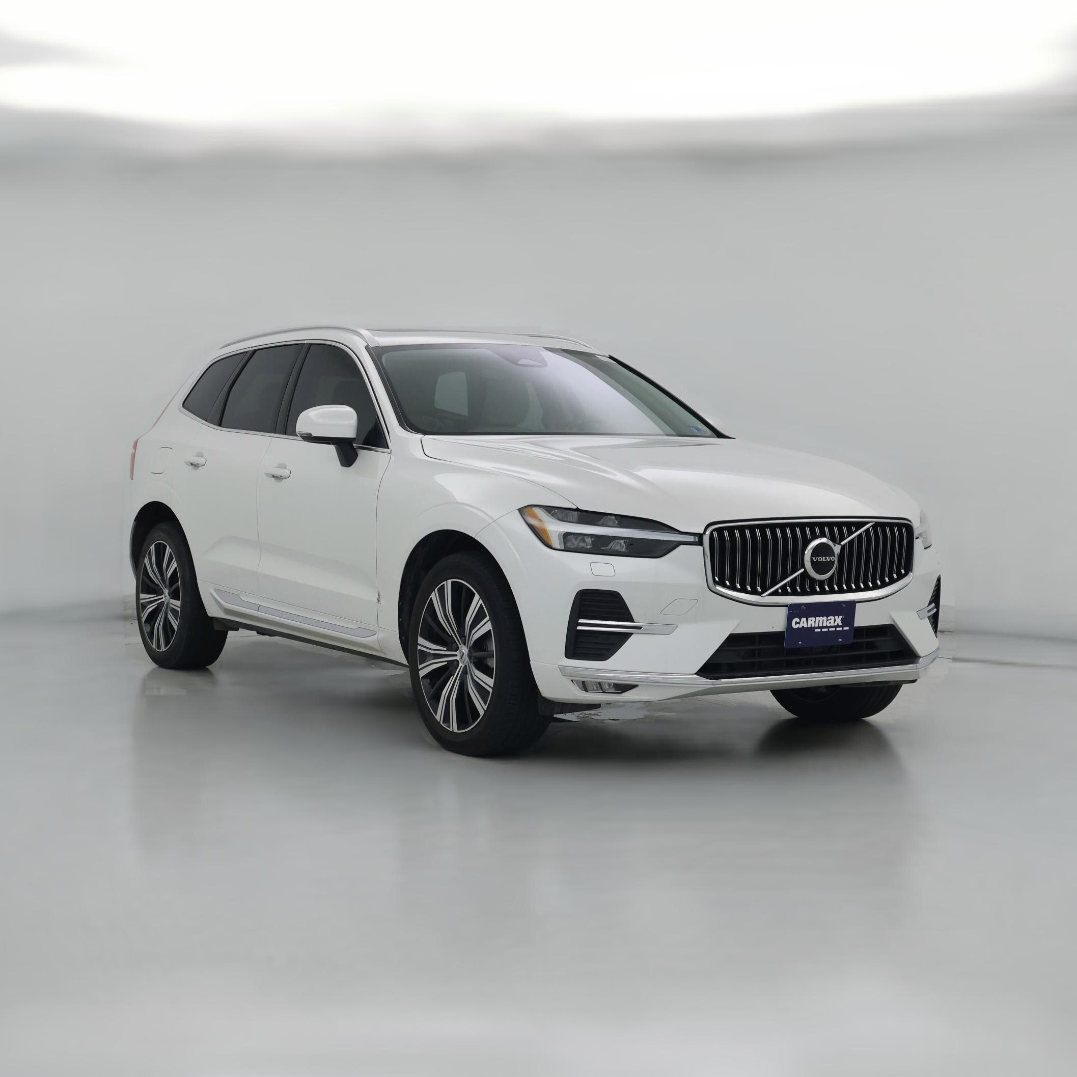Thumbnail: 2022 Volvo XC60 - 1