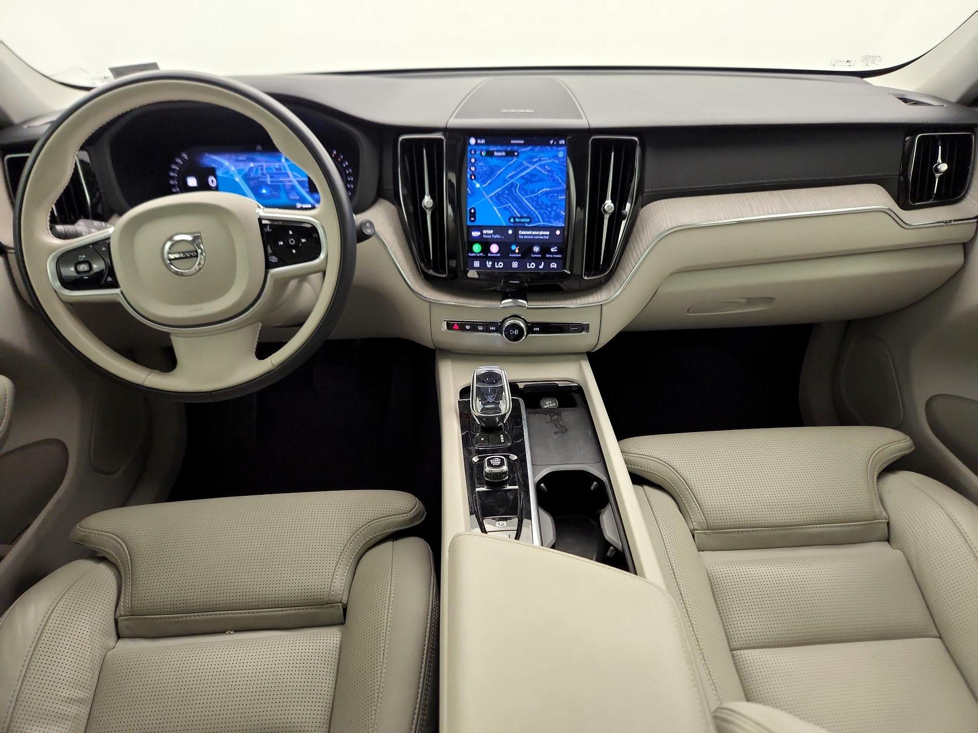 Thumbnail: 2022 Volvo XC60 - 9