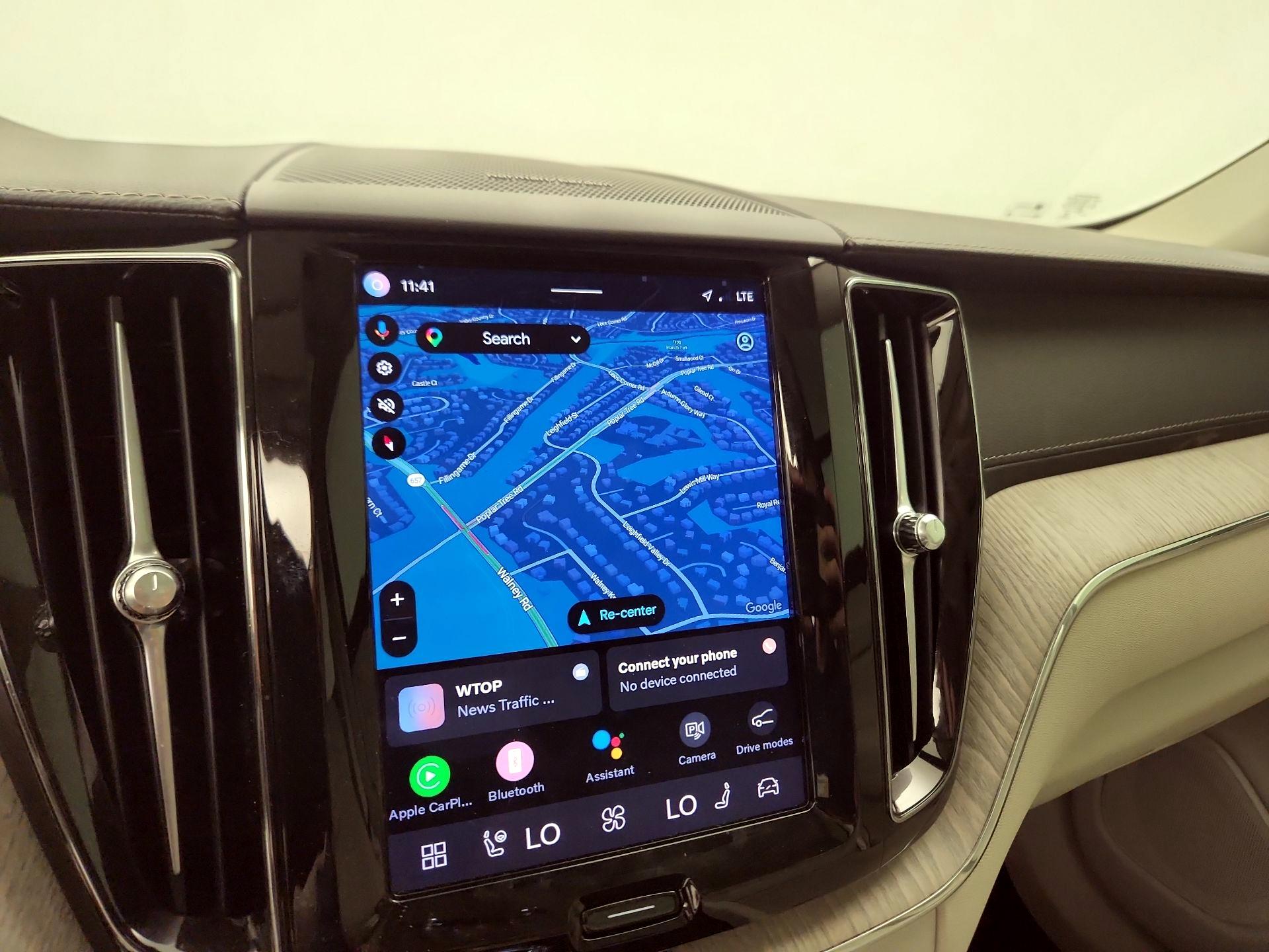 Thumbnail: 2022 Volvo XC60 - 14