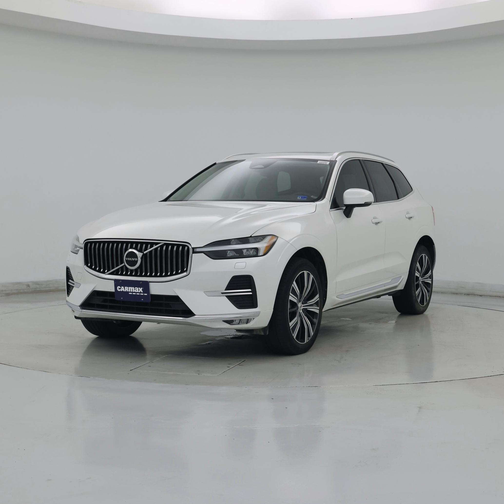 Thumbnail: 2022 Volvo XC60 - 4