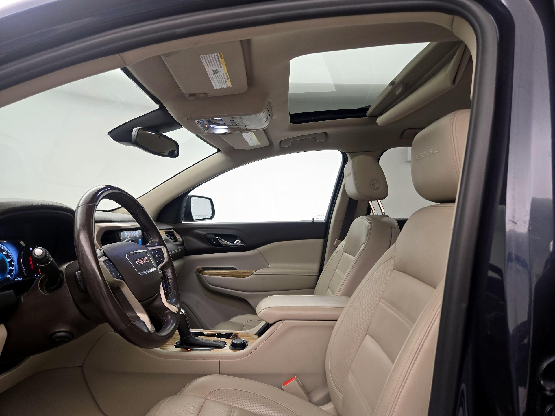 Thumbnail: 2018 GMC Acadia - 19