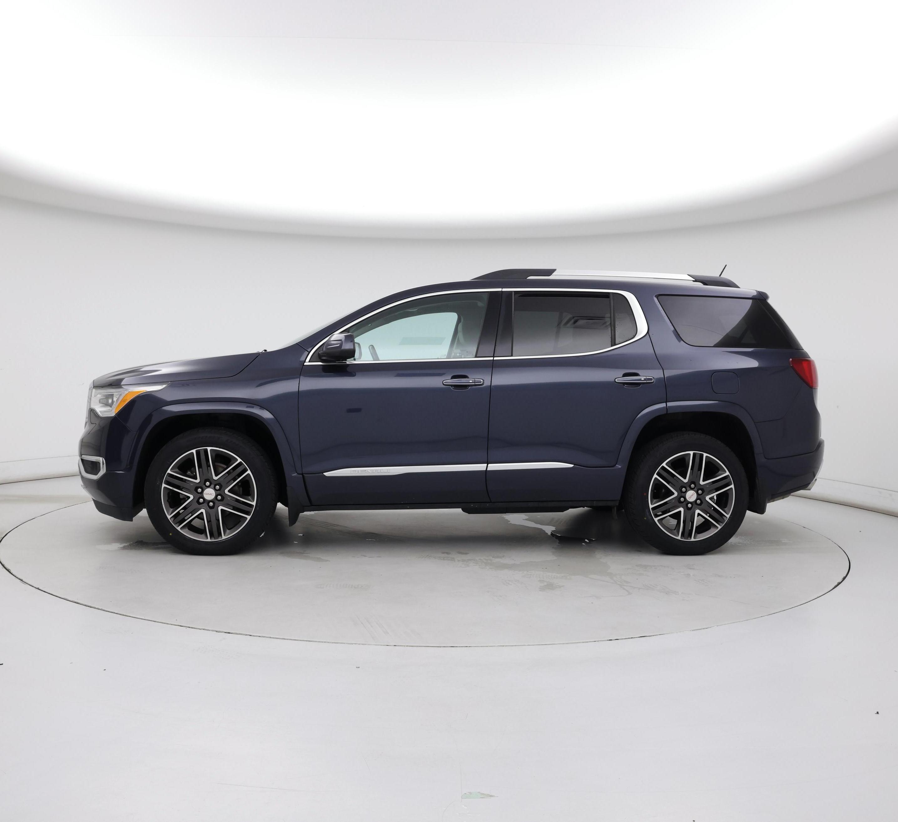 Thumbnail: 2018 GMC Acadia - 3