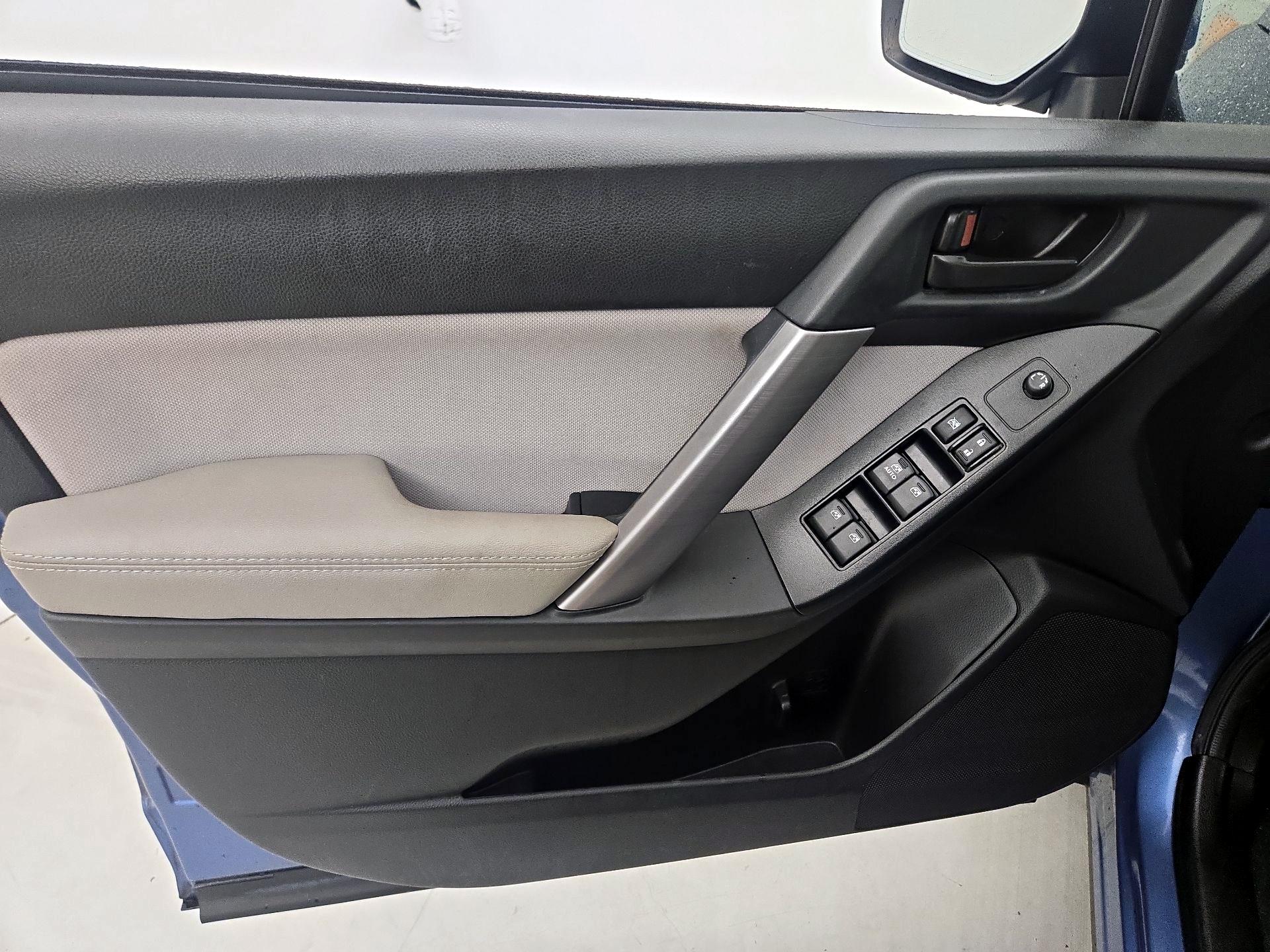 Thumbnail: 2016 Subaru Forester - 12